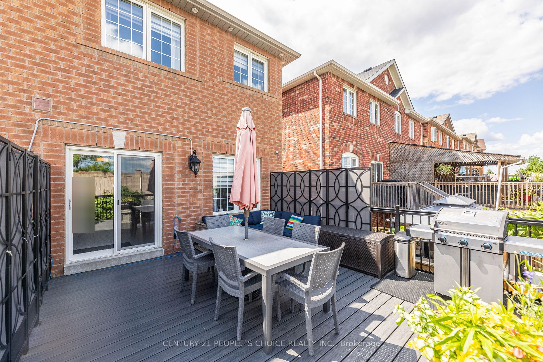 16 Gulfbrook Circ
