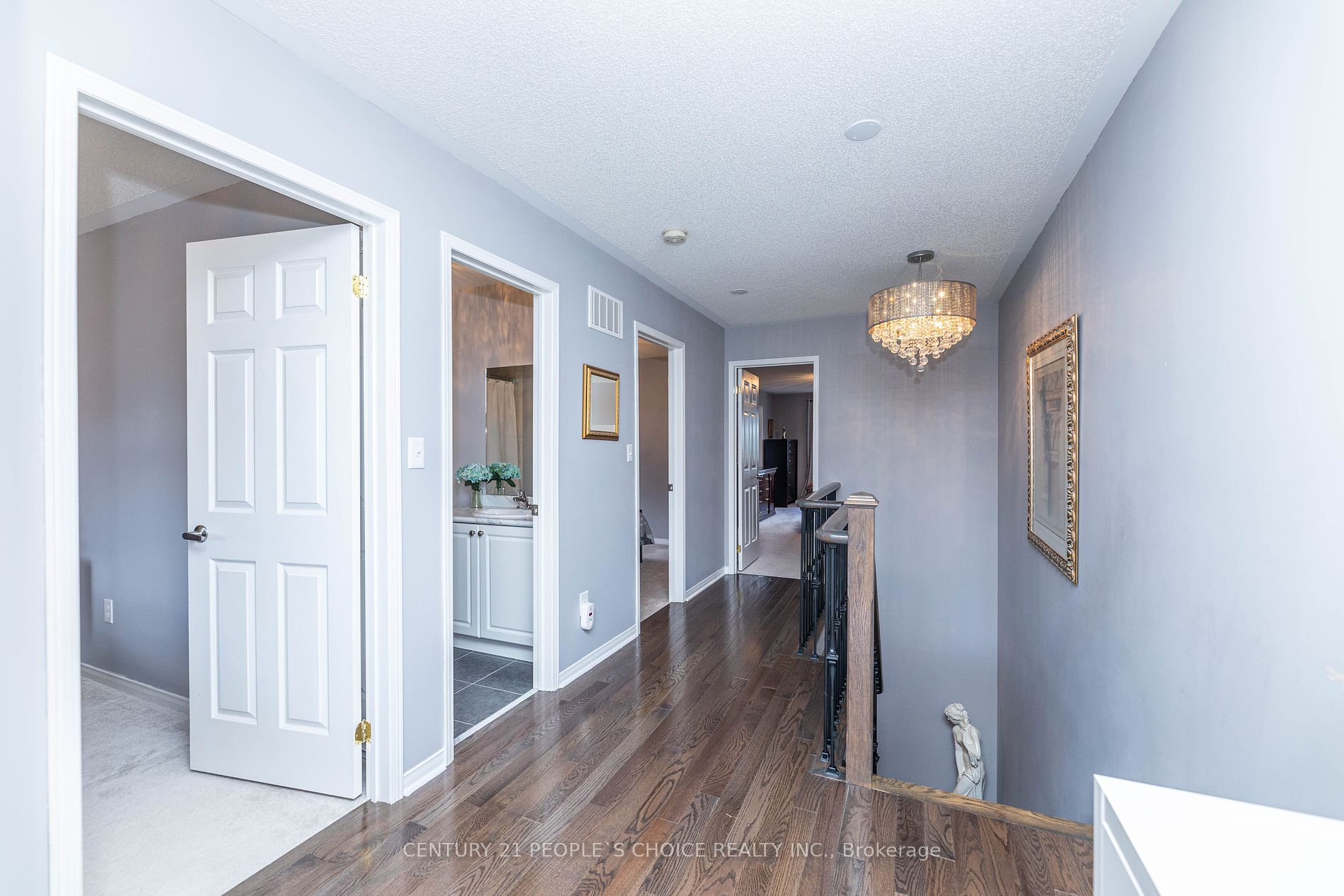 16 Gulfbrook Circ