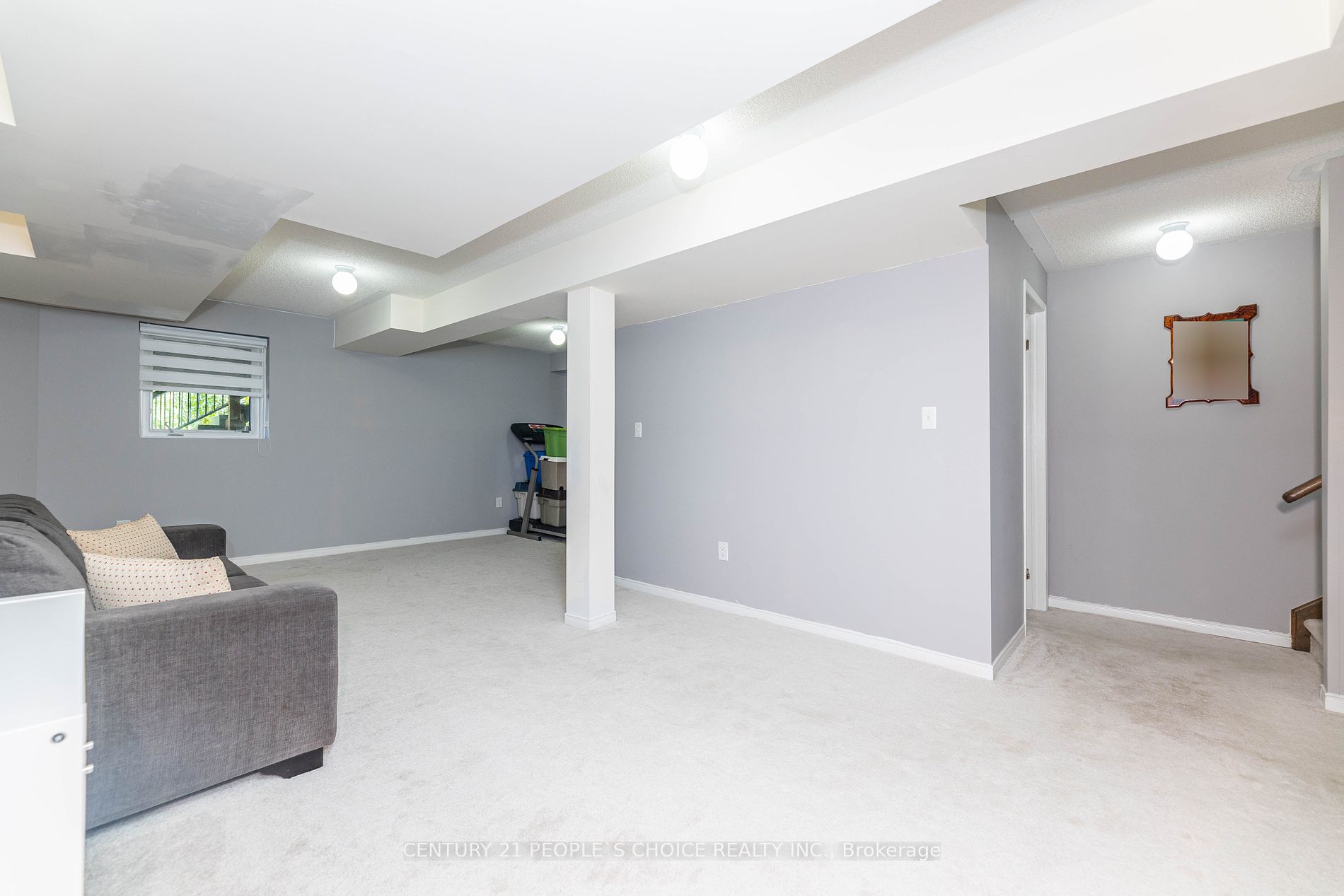 16 Gulfbrook Circ
