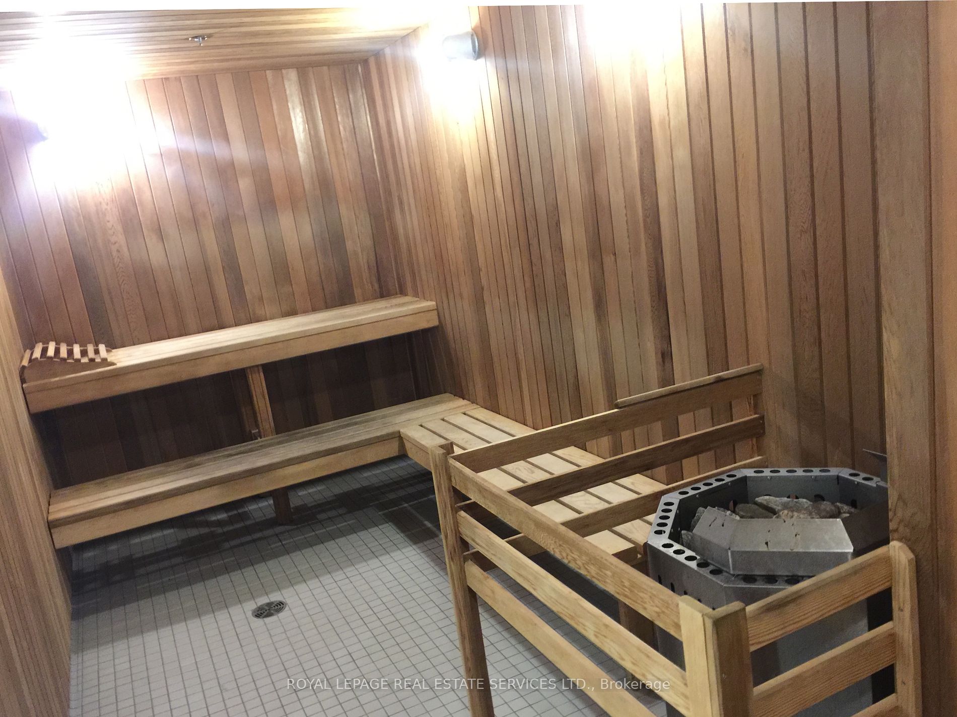 56 Annie Craig Dr, #3105