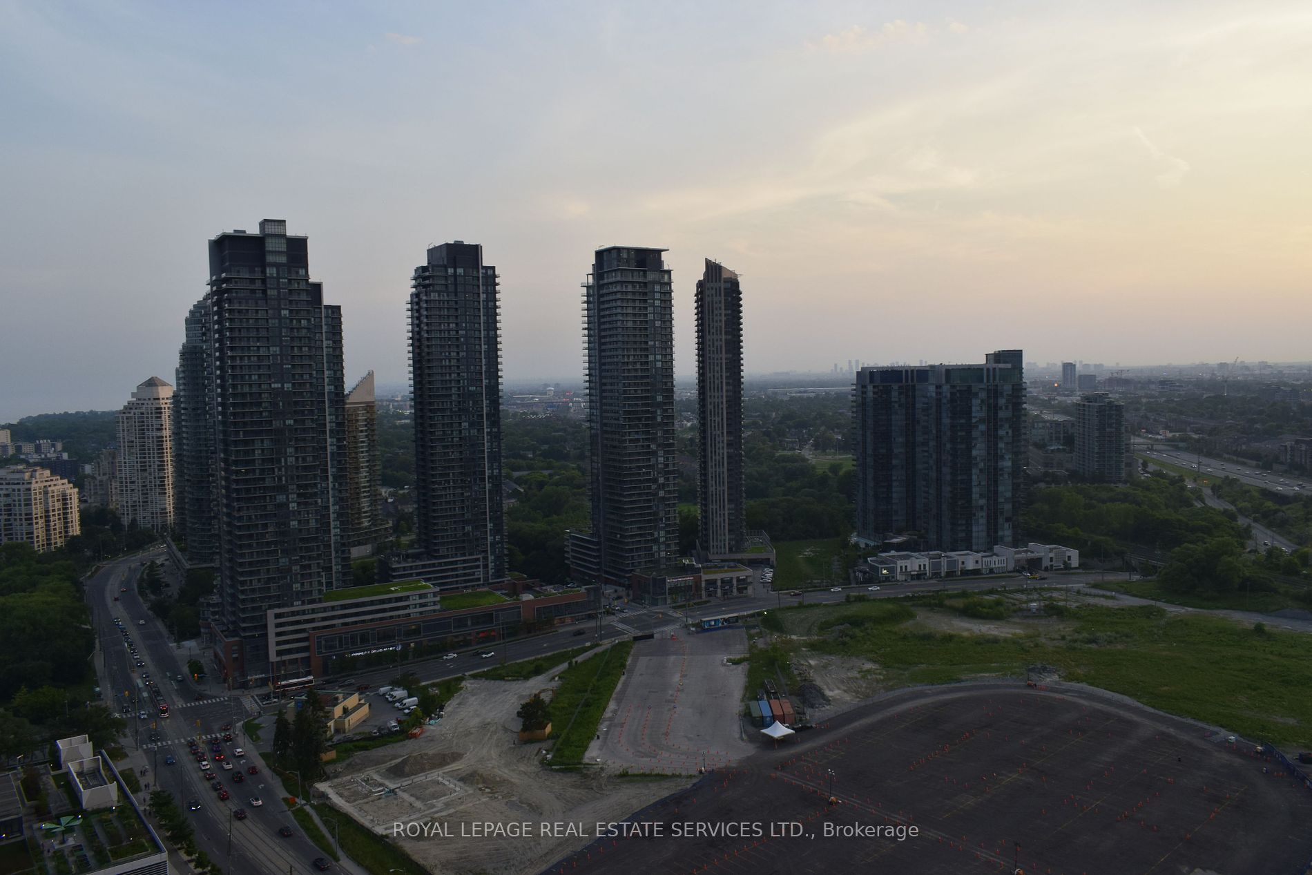 56 Annie Craig Dr, #3105