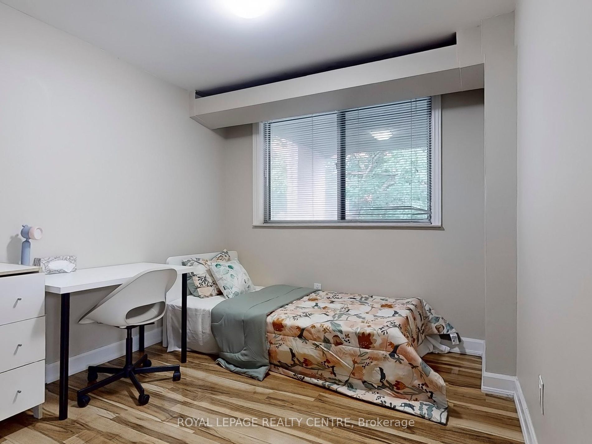 2095 Roche Crt, #127