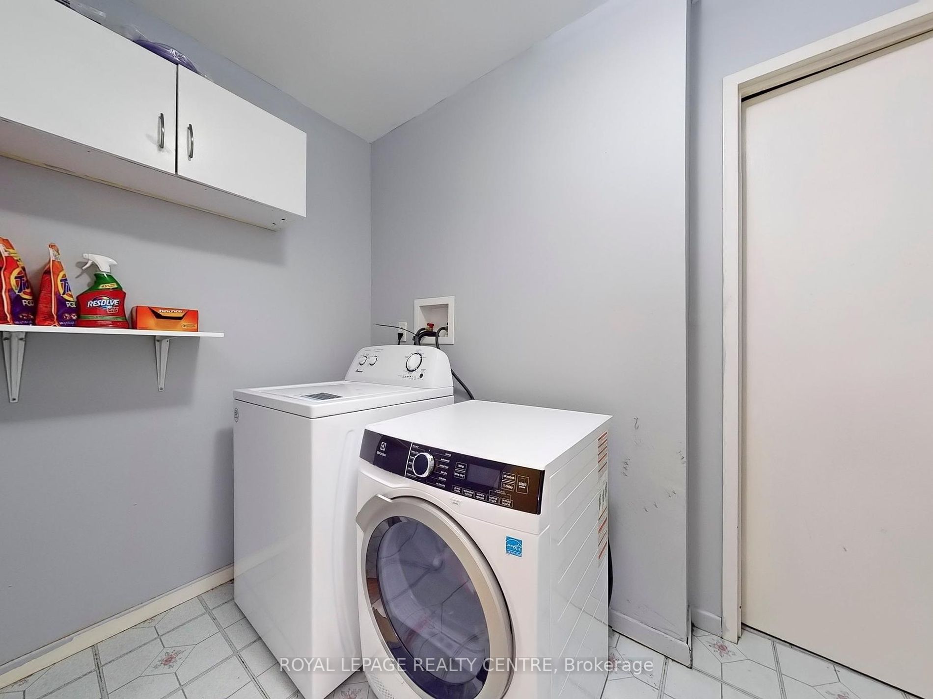 2095 Roche Crt, #127