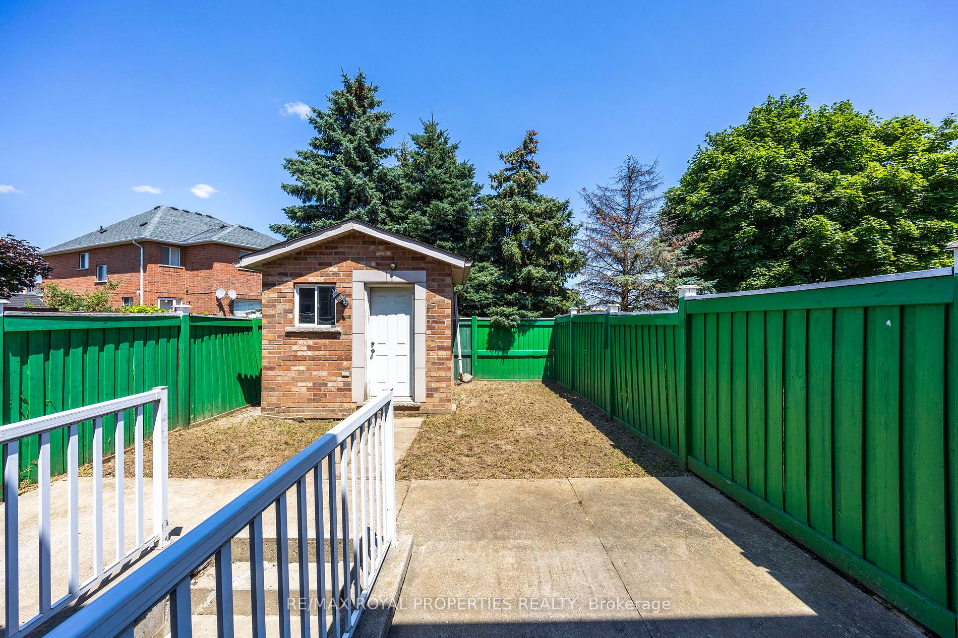 7173 Village Walk