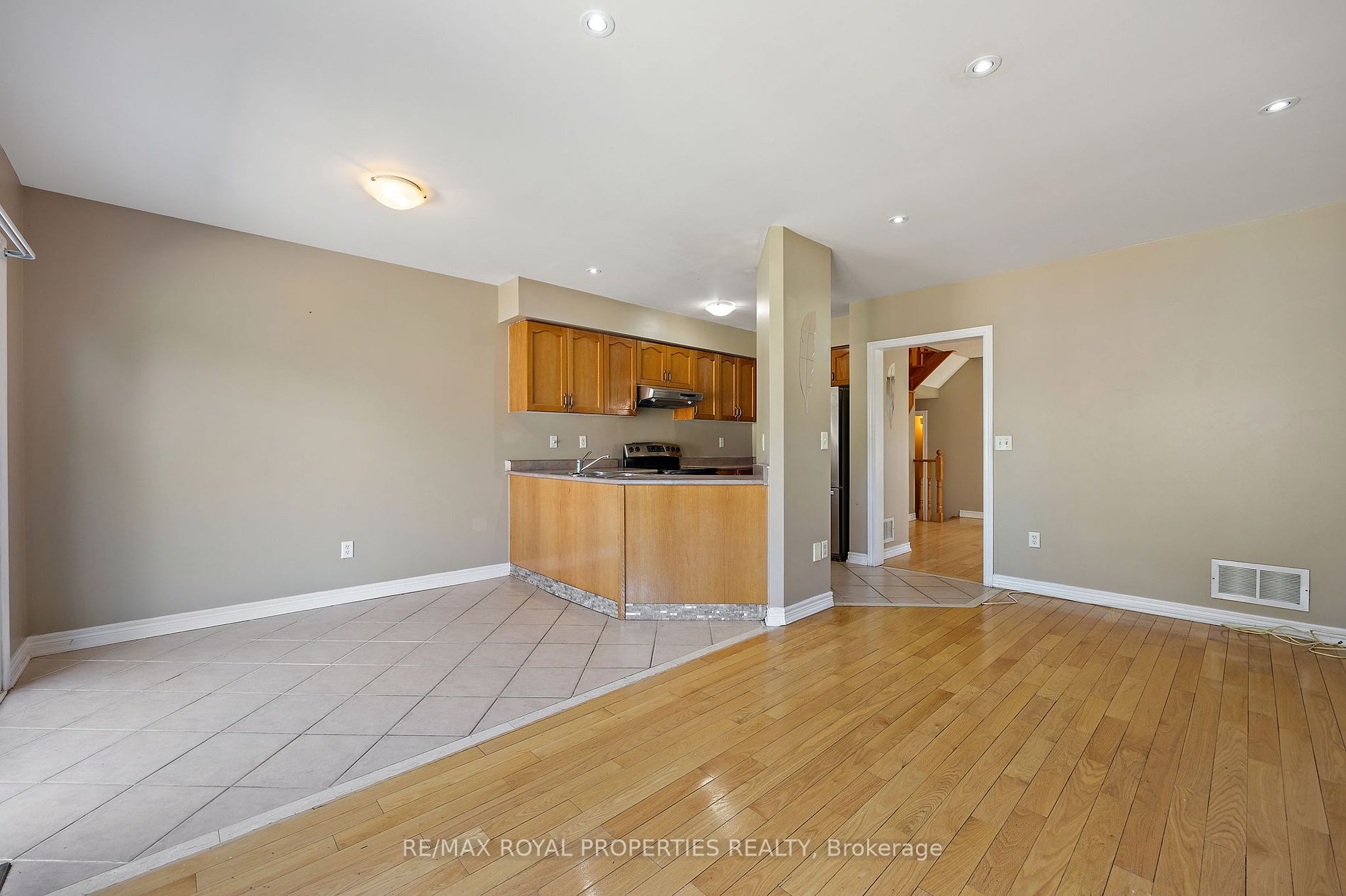 7173 Village Walk
