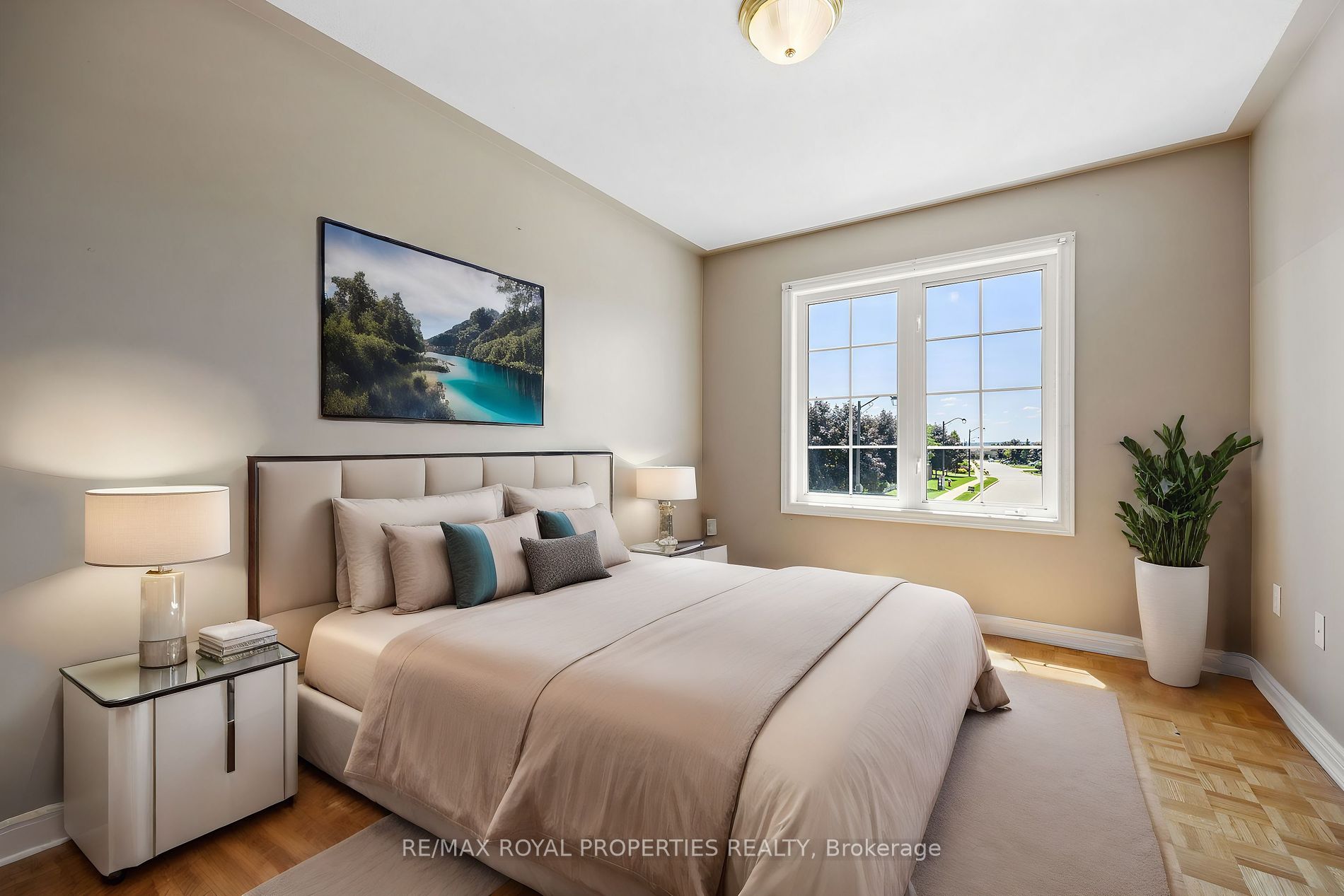 7173 Village Walk