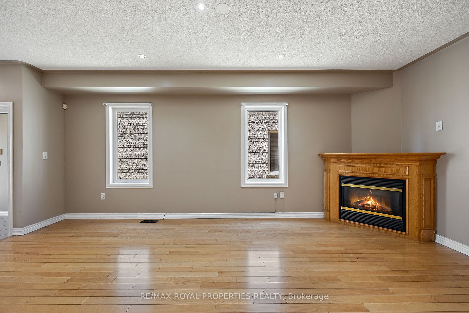 7173 Village Walk