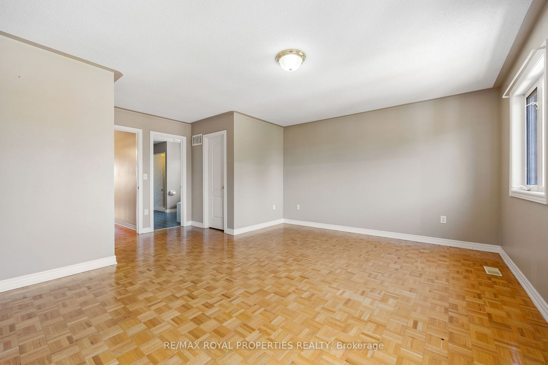 7173 Village Walk
