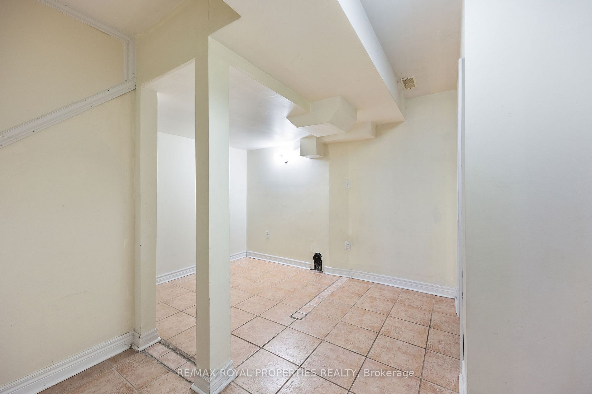 7173 Village Walk