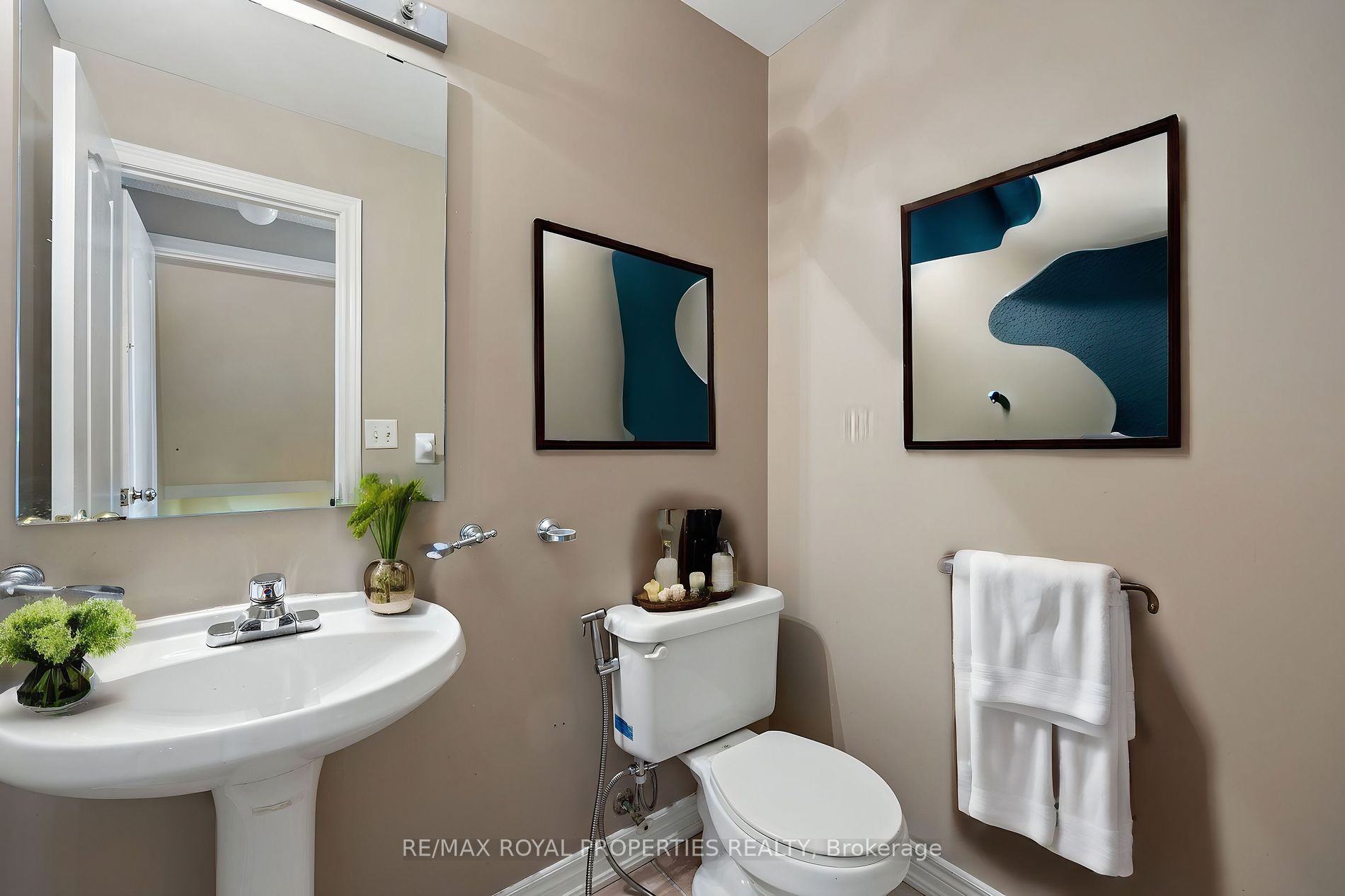7173 Village Walk