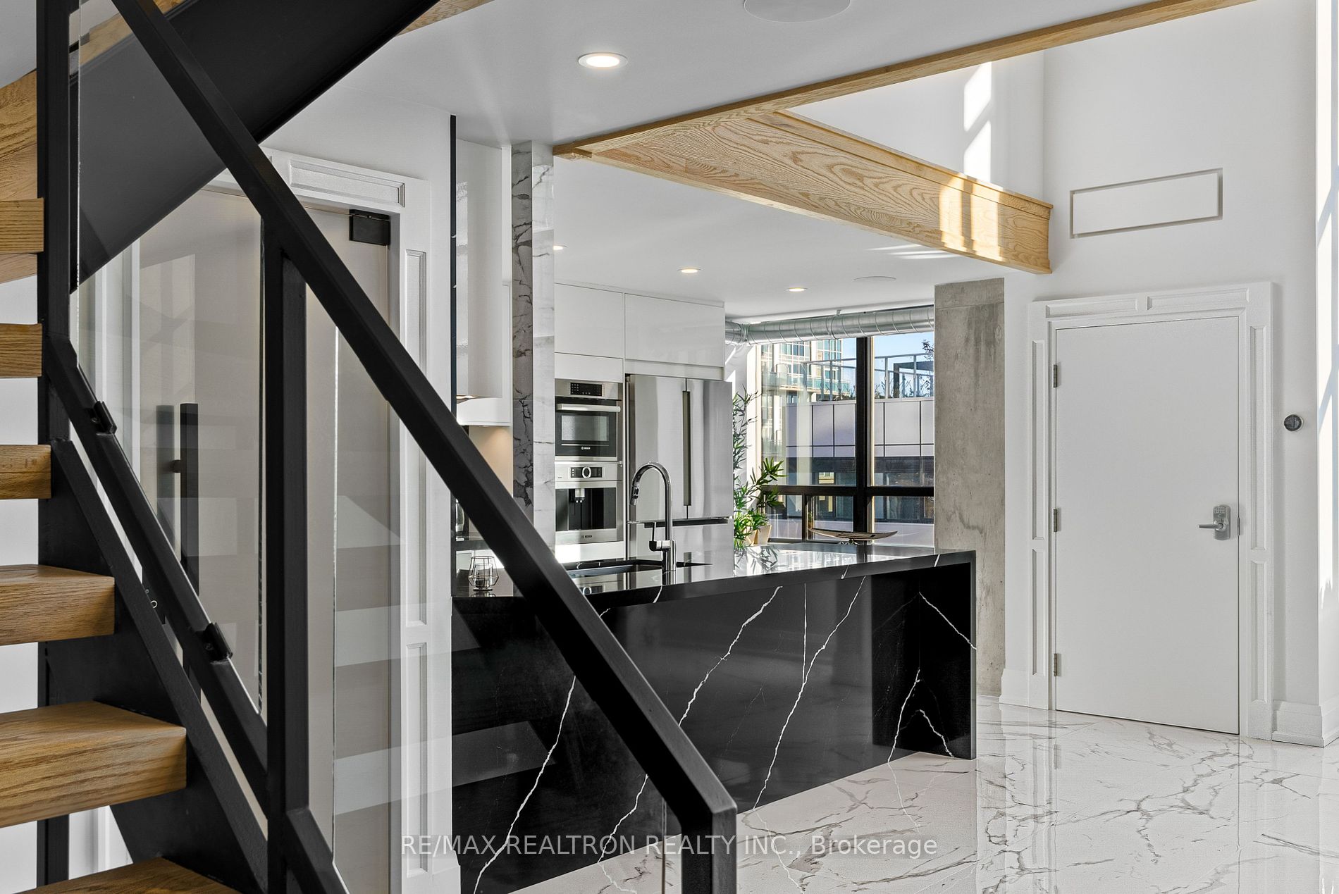 300 Manitoba St, #311