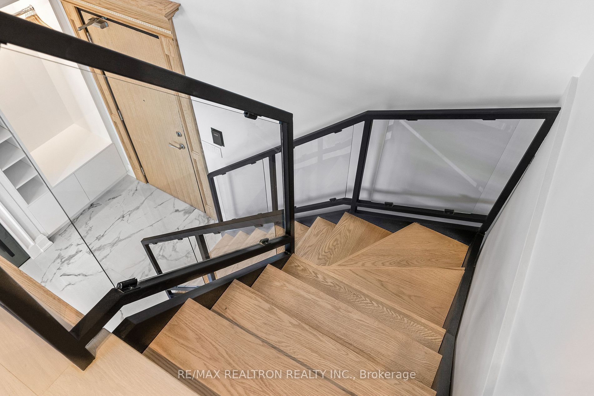 300 Manitoba St, #311