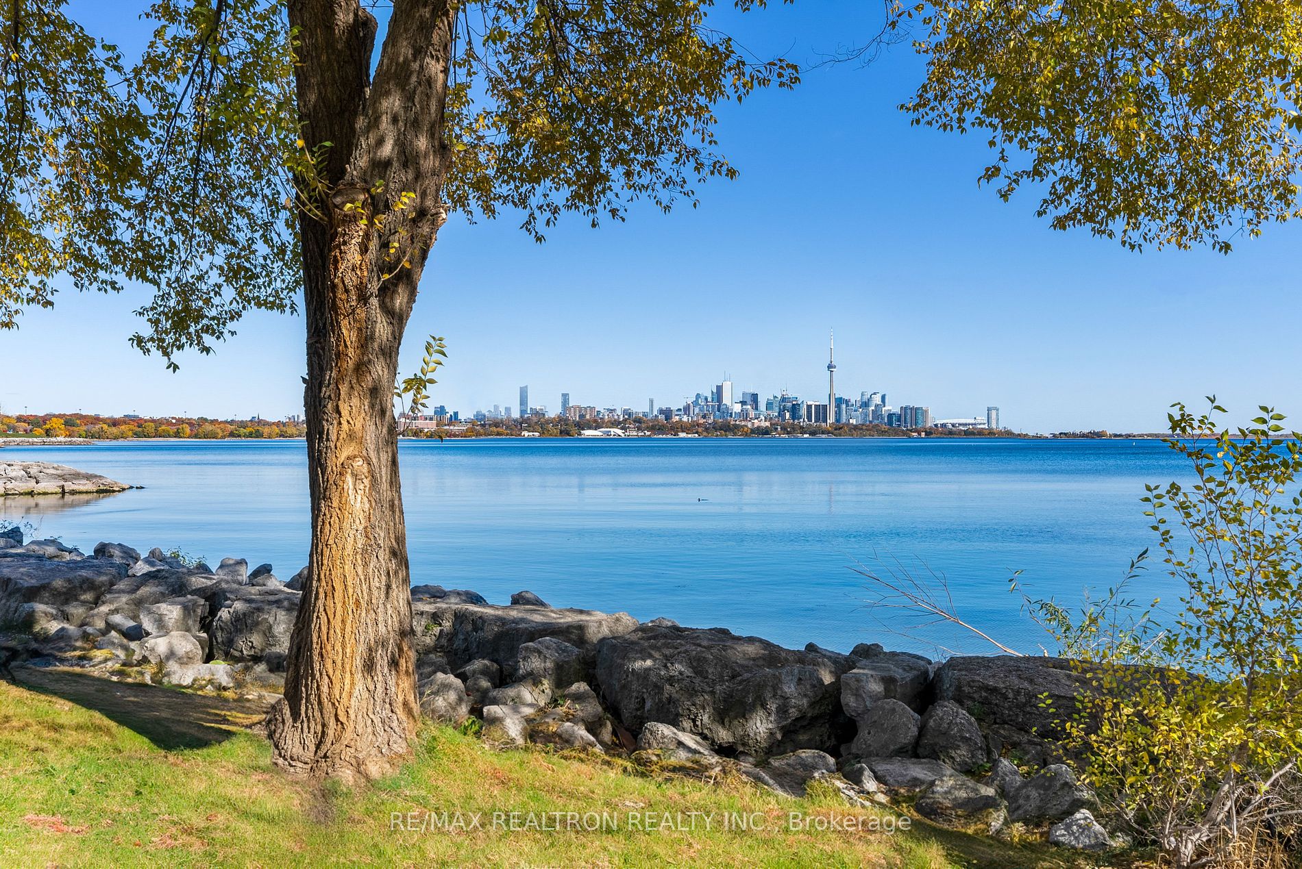 300 Manitoba St, #311