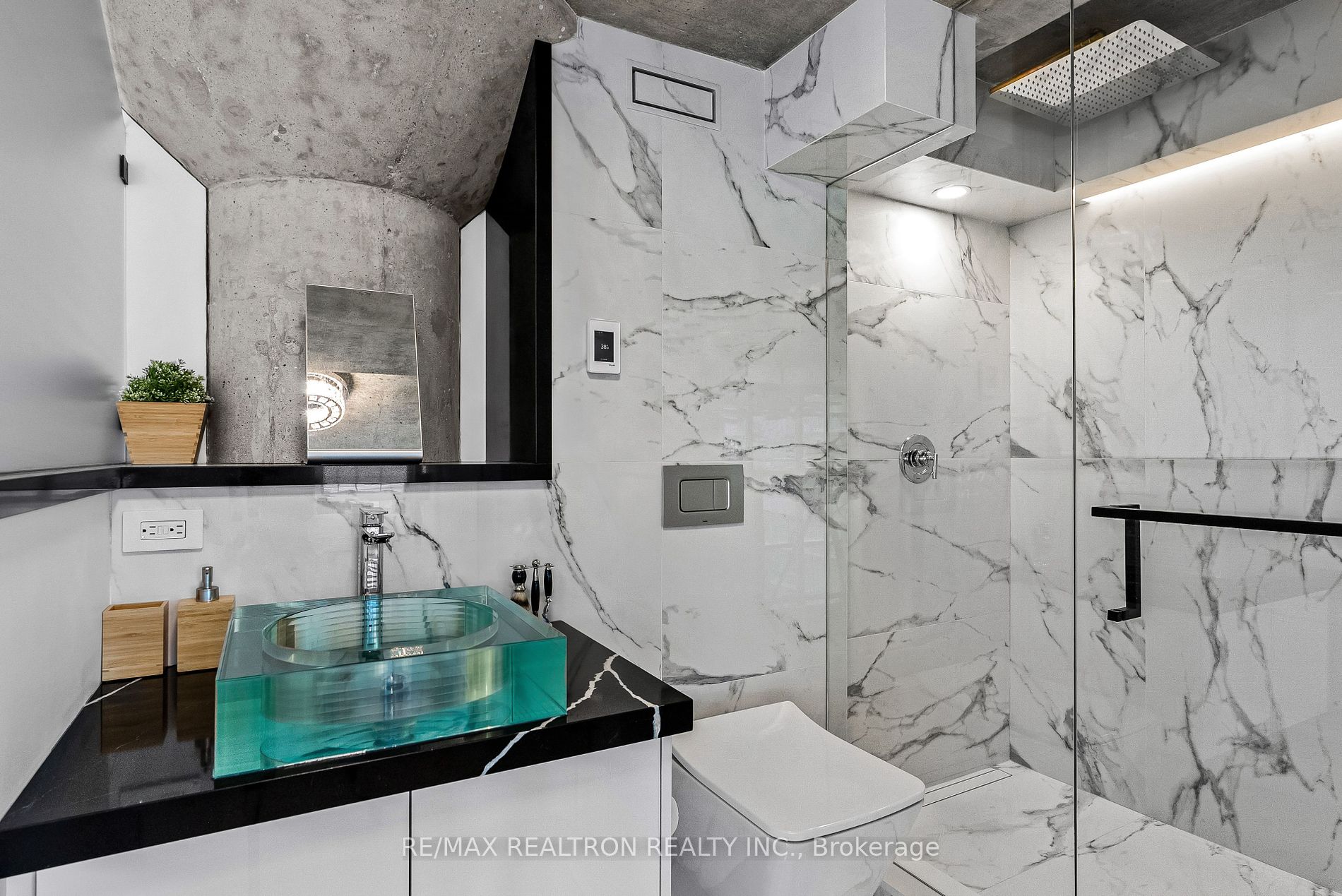 300 Manitoba St, #311