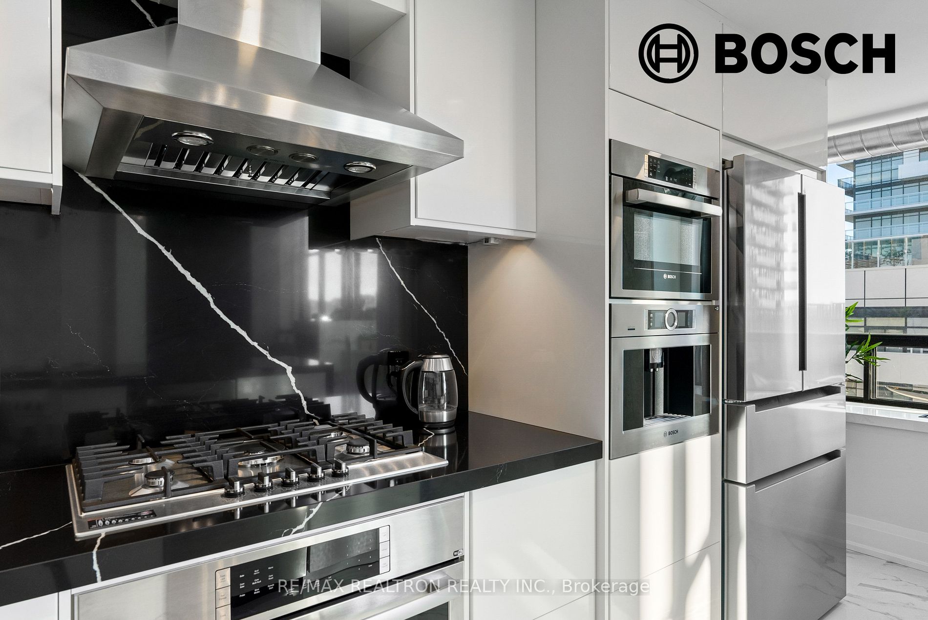 300 Manitoba St, #311