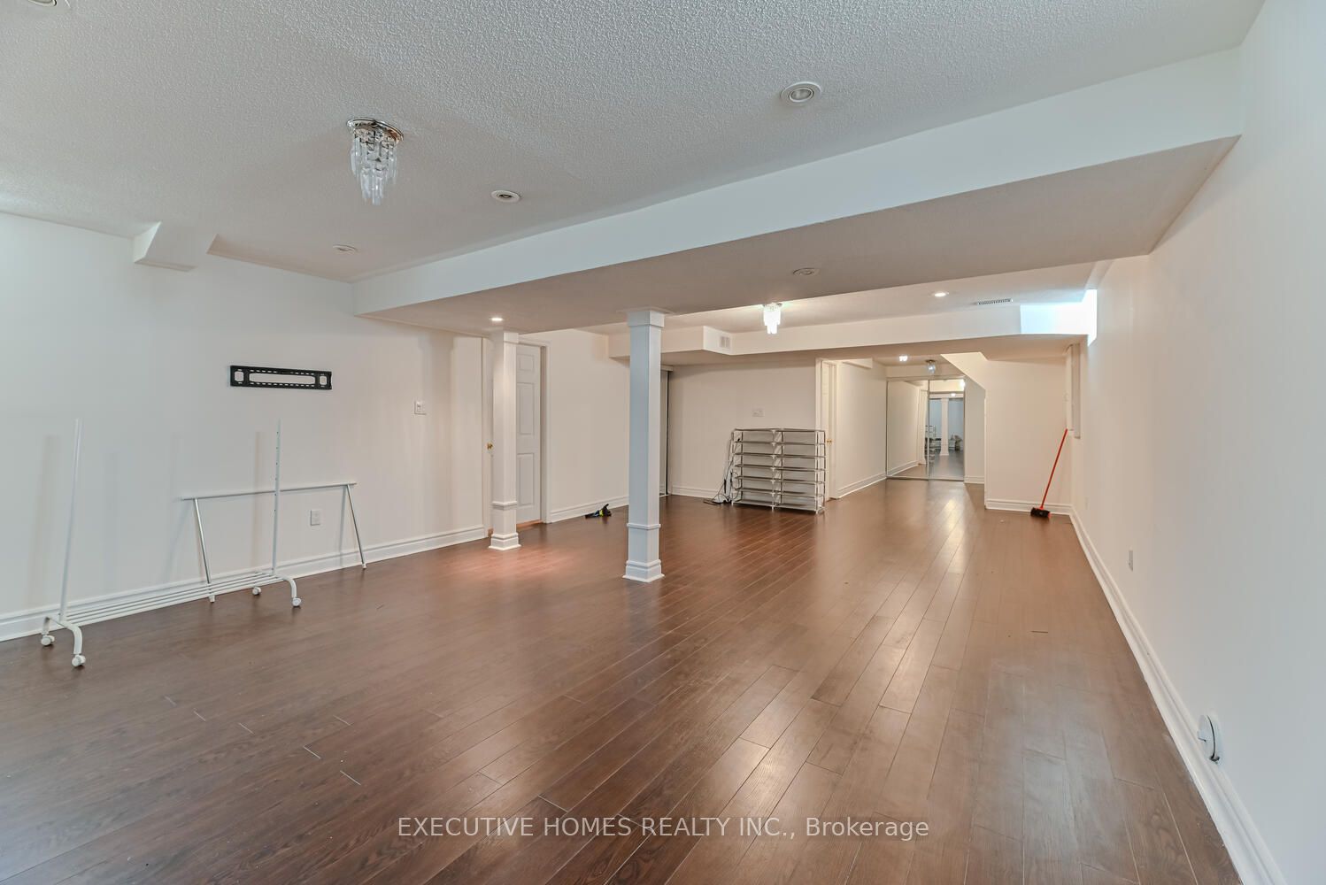 252 Sherwood Rd