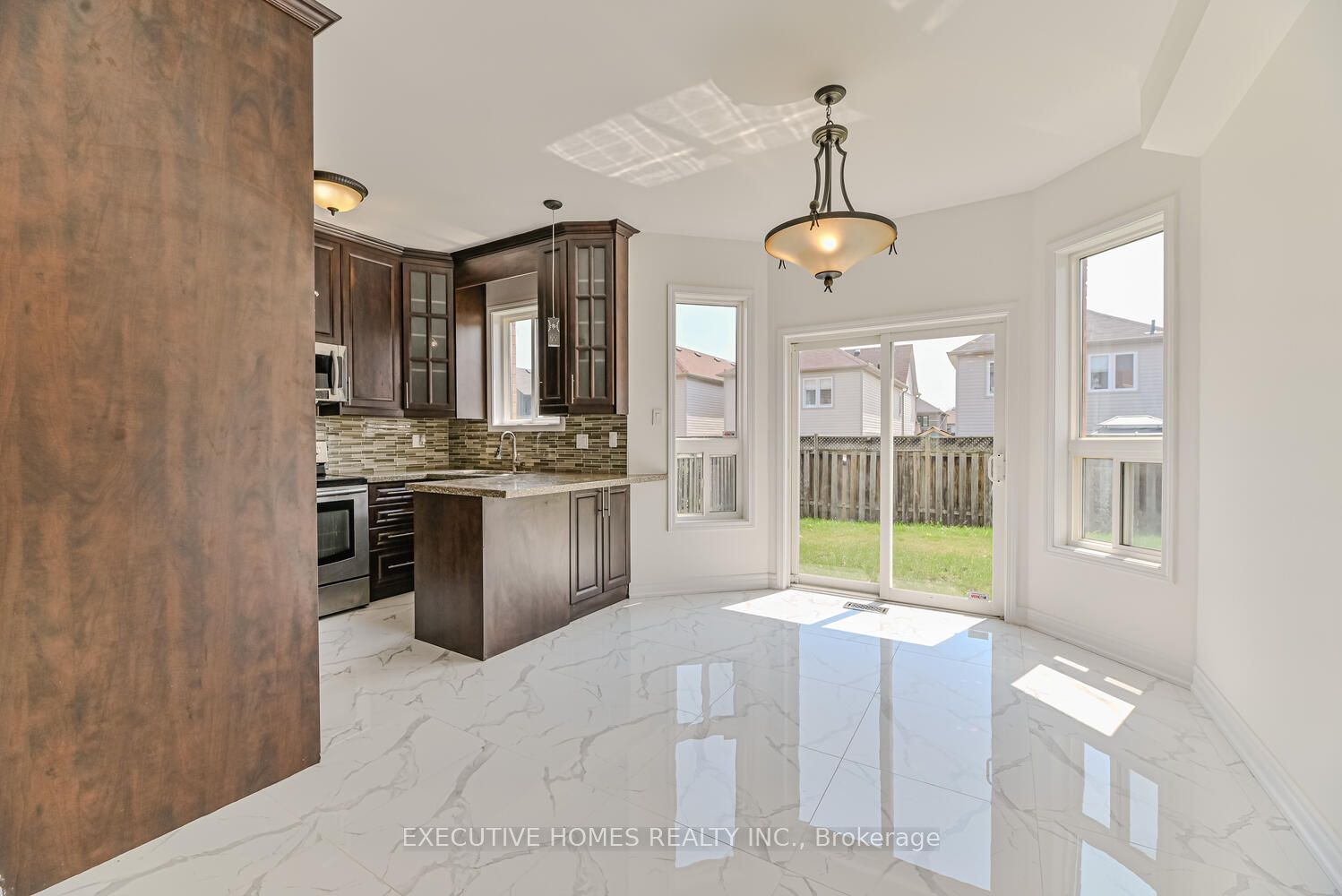 252 Sherwood Rd