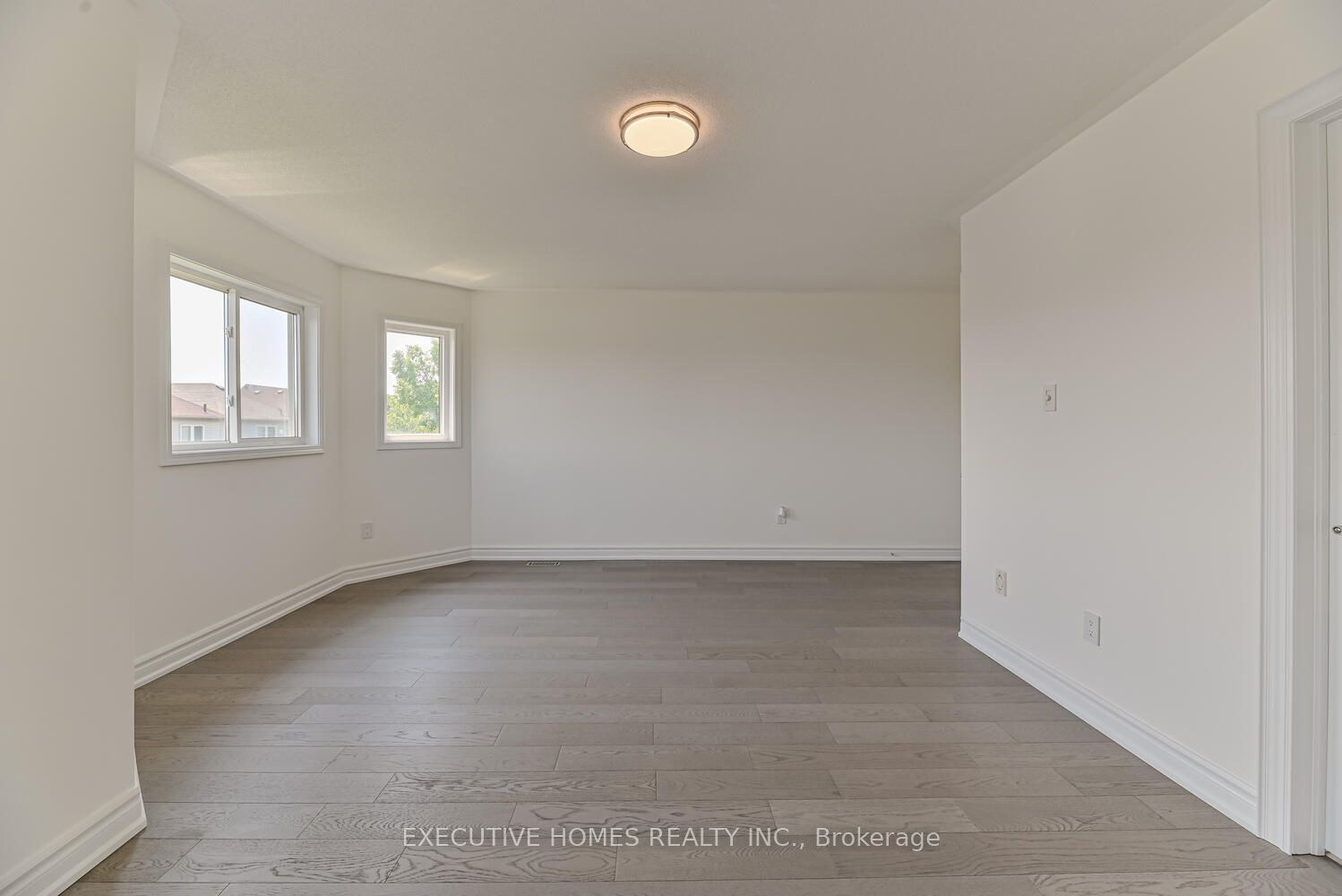 252 Sherwood Rd
