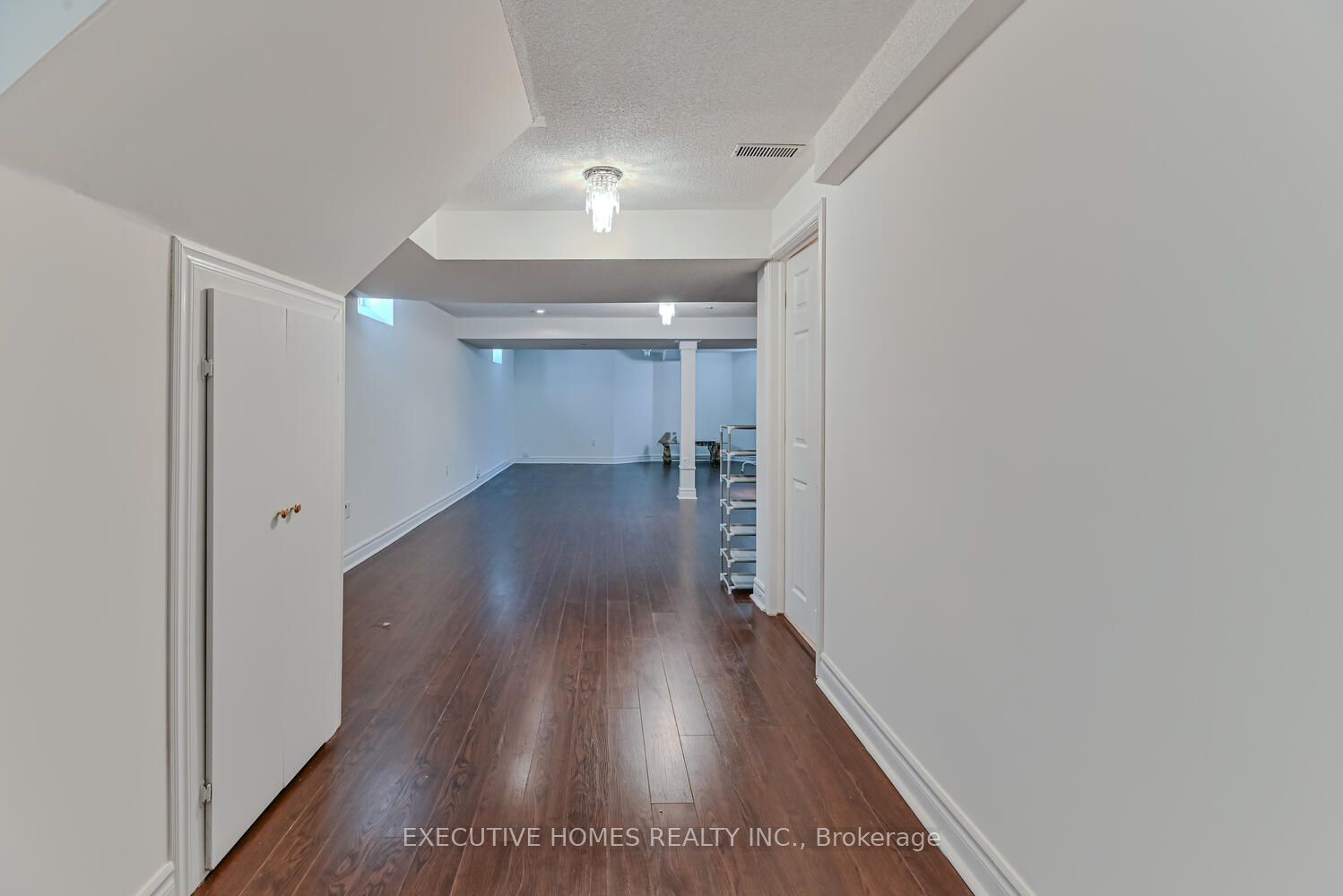 252 Sherwood Rd