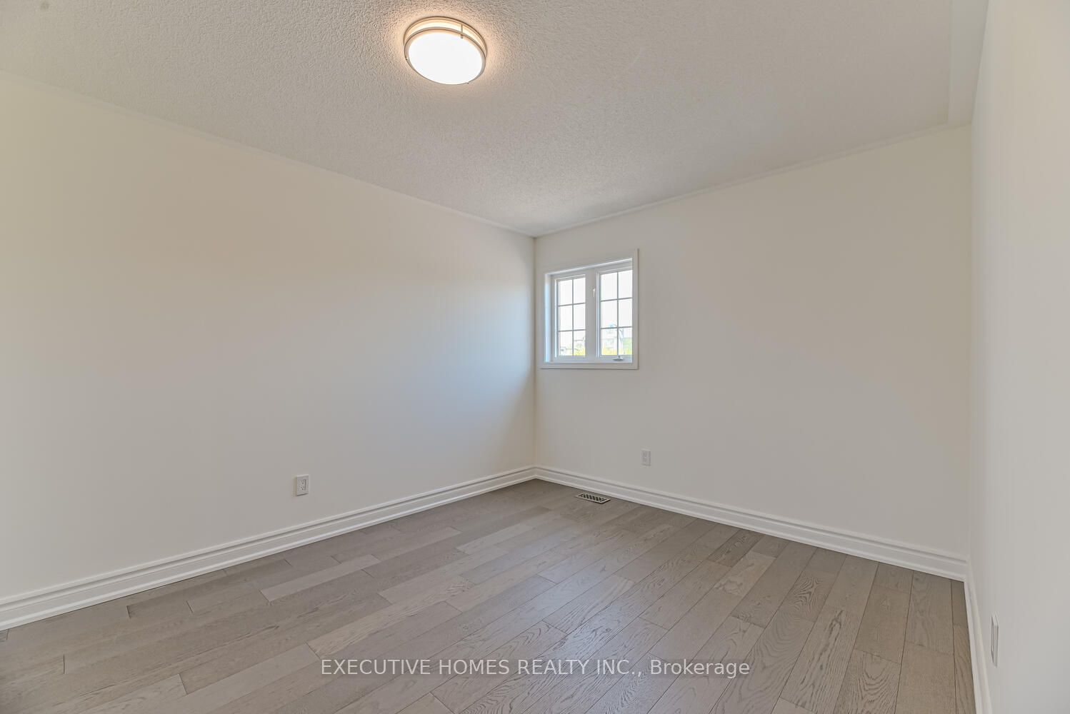 252 Sherwood Rd