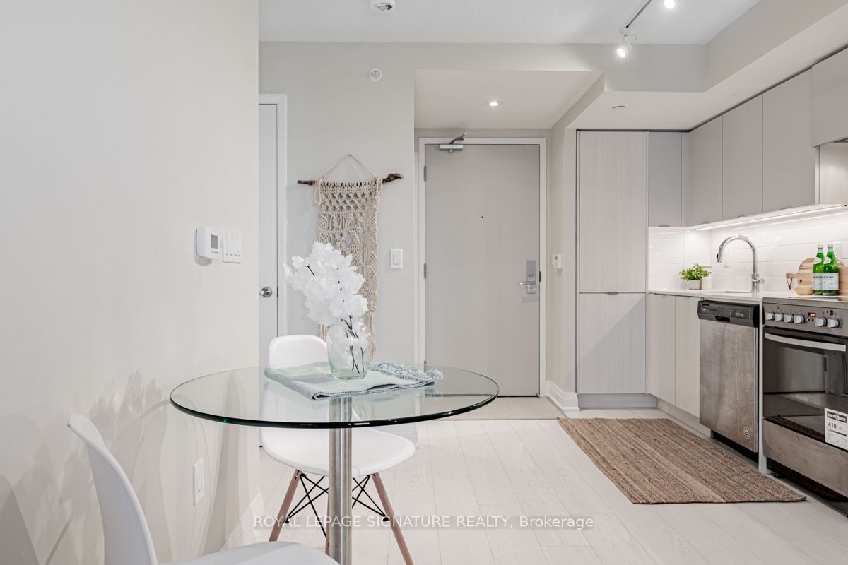 30 Gibbs Road, #1104