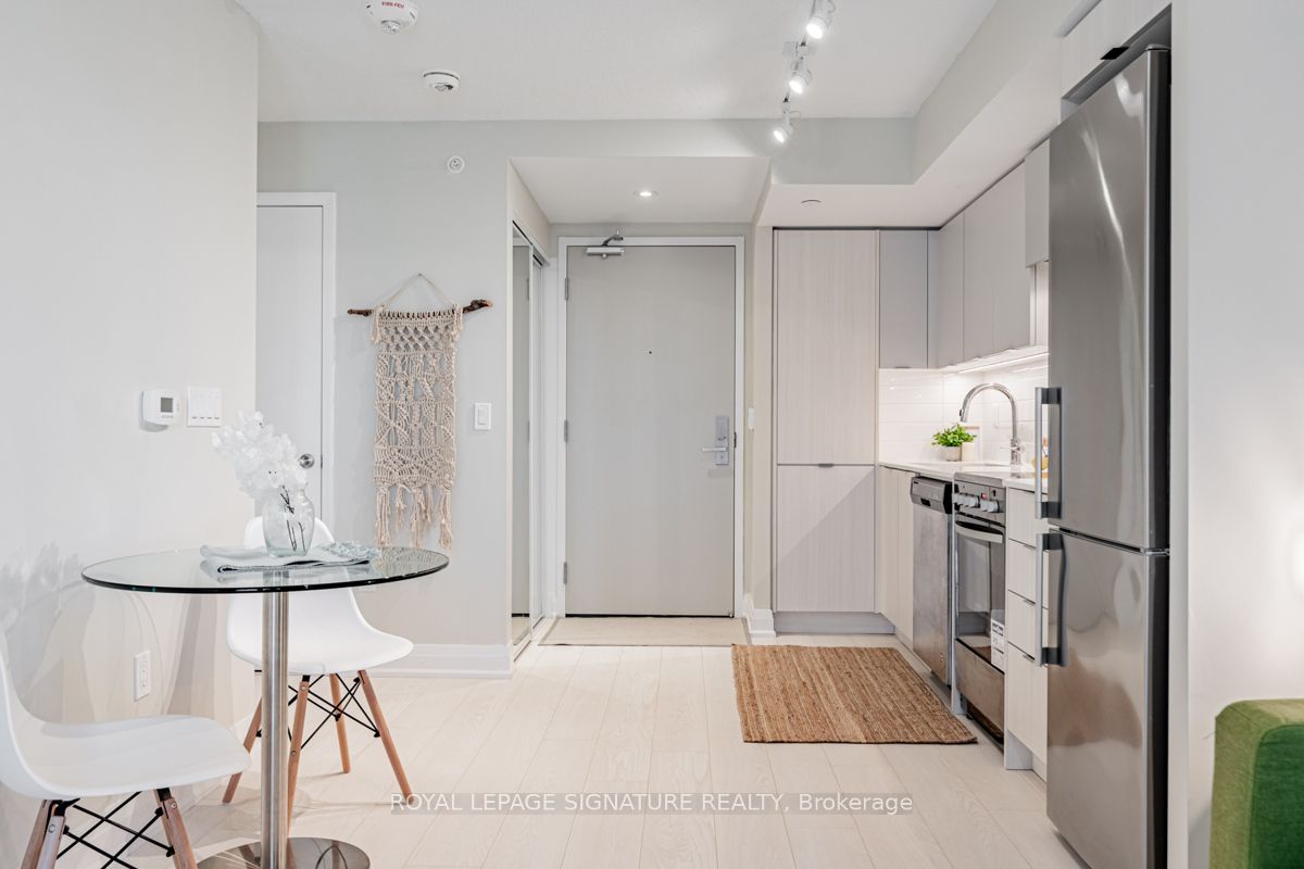30 Gibbs Road, #1104