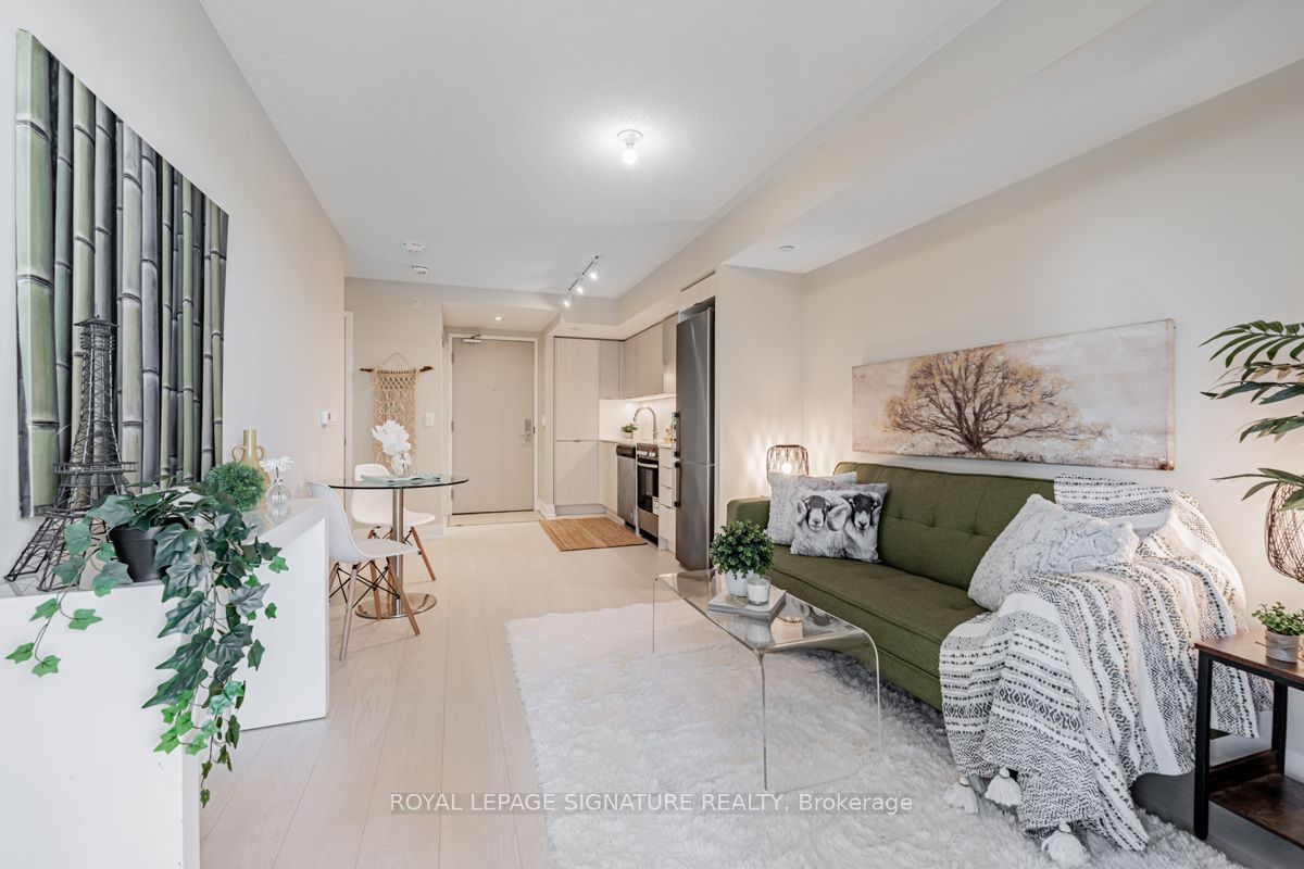 30 Gibbs Road, #1104