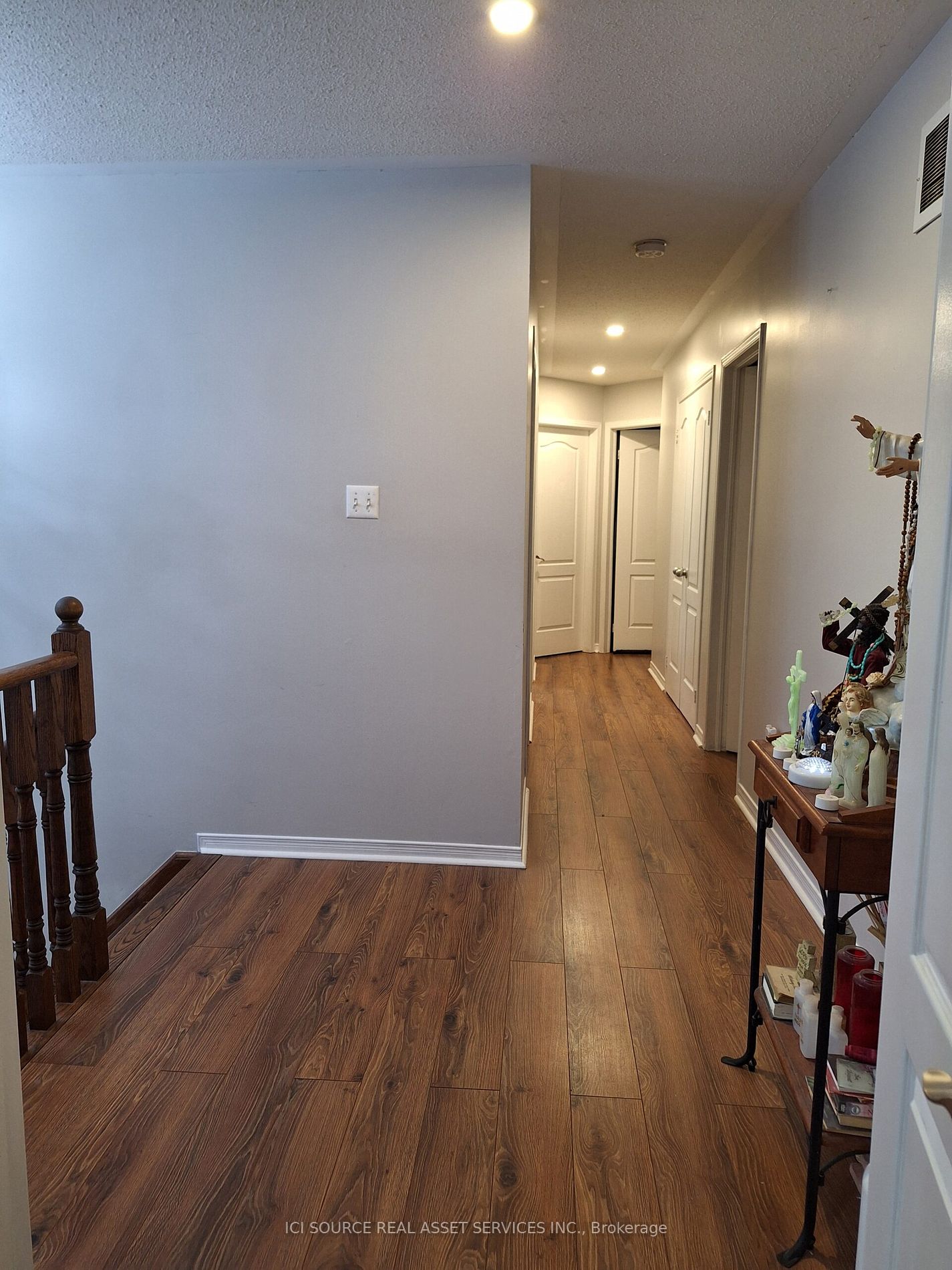 15 Roundstone Drive