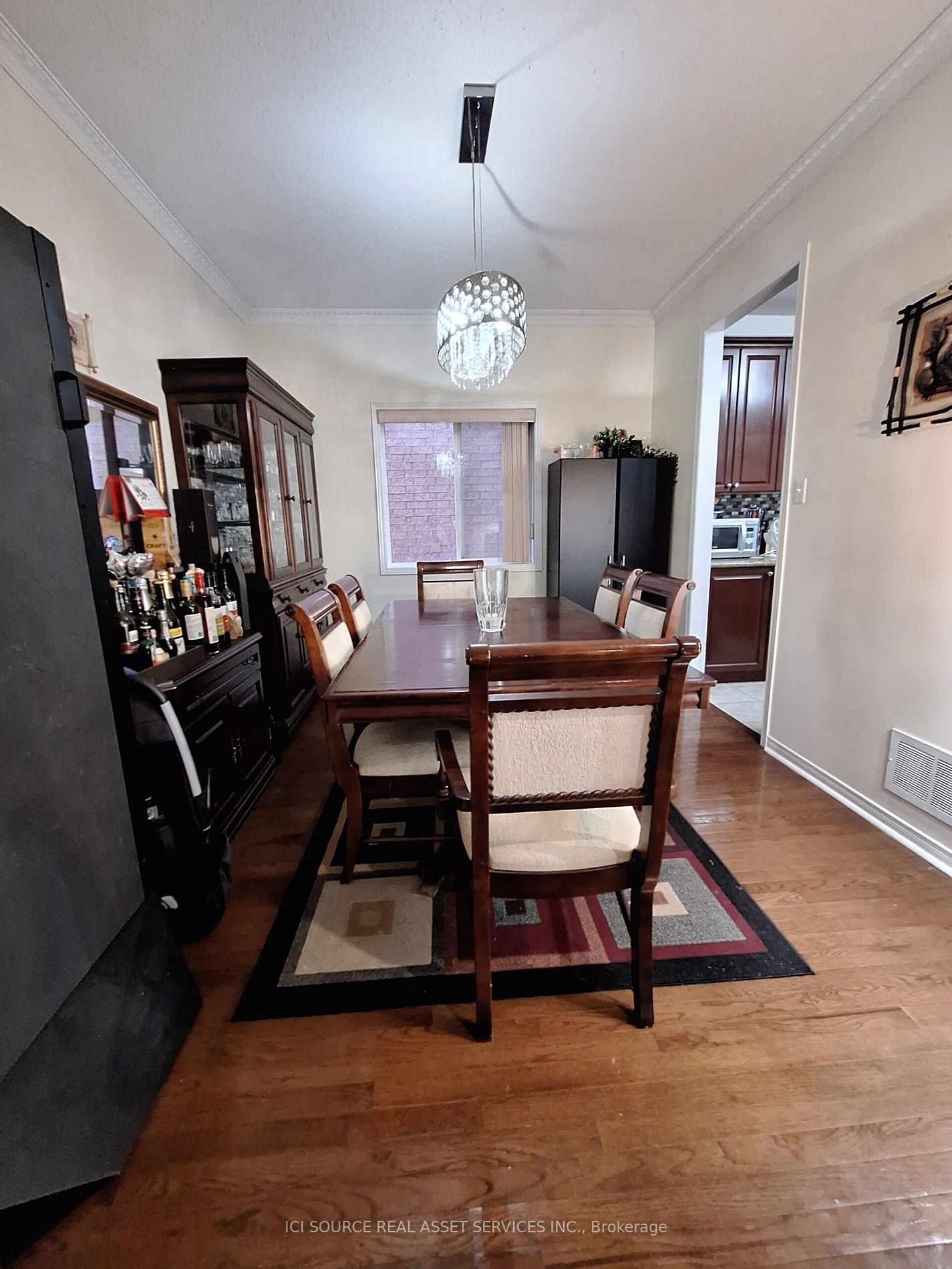 15 Roundstone Drive