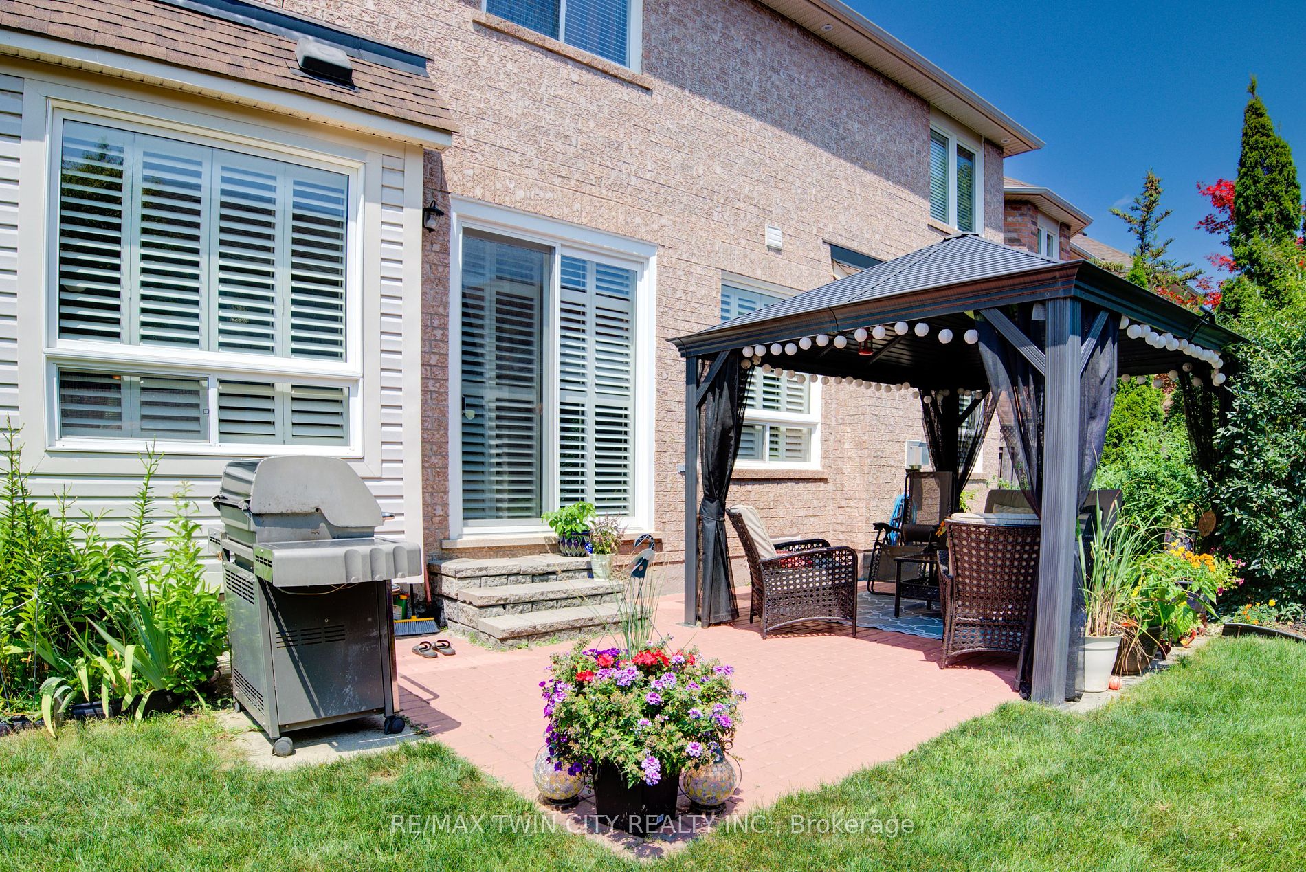 21 Mistybrook Crescent