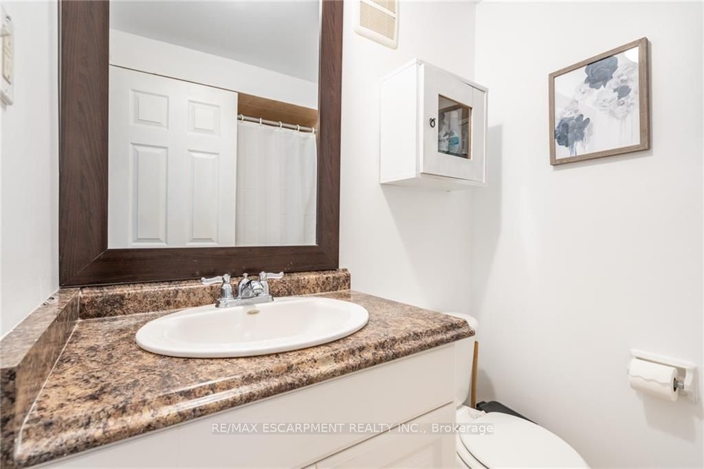 657 Francis Road, #3