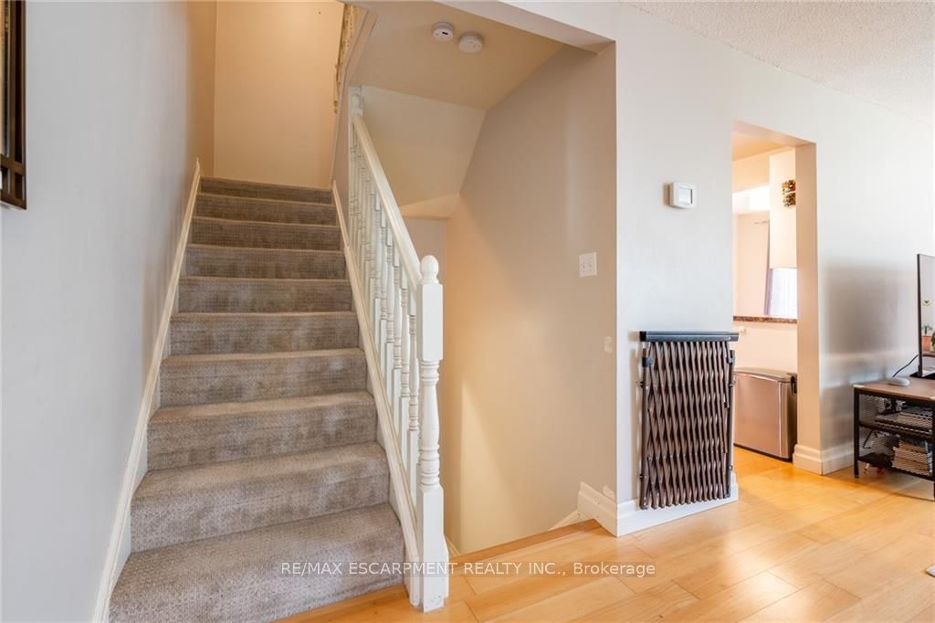 657 Francis Road, #3