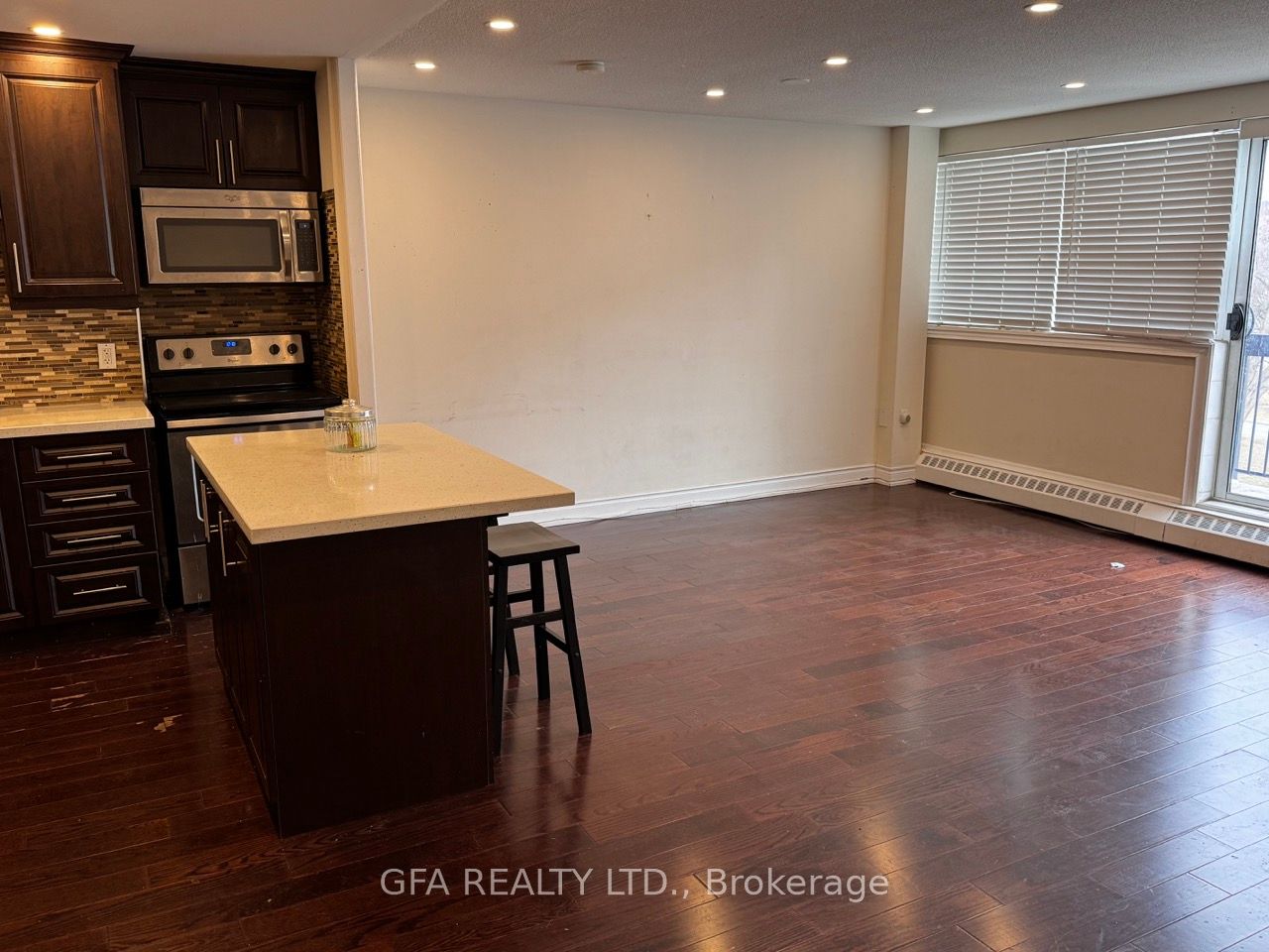 1624 Bloor St E, #66