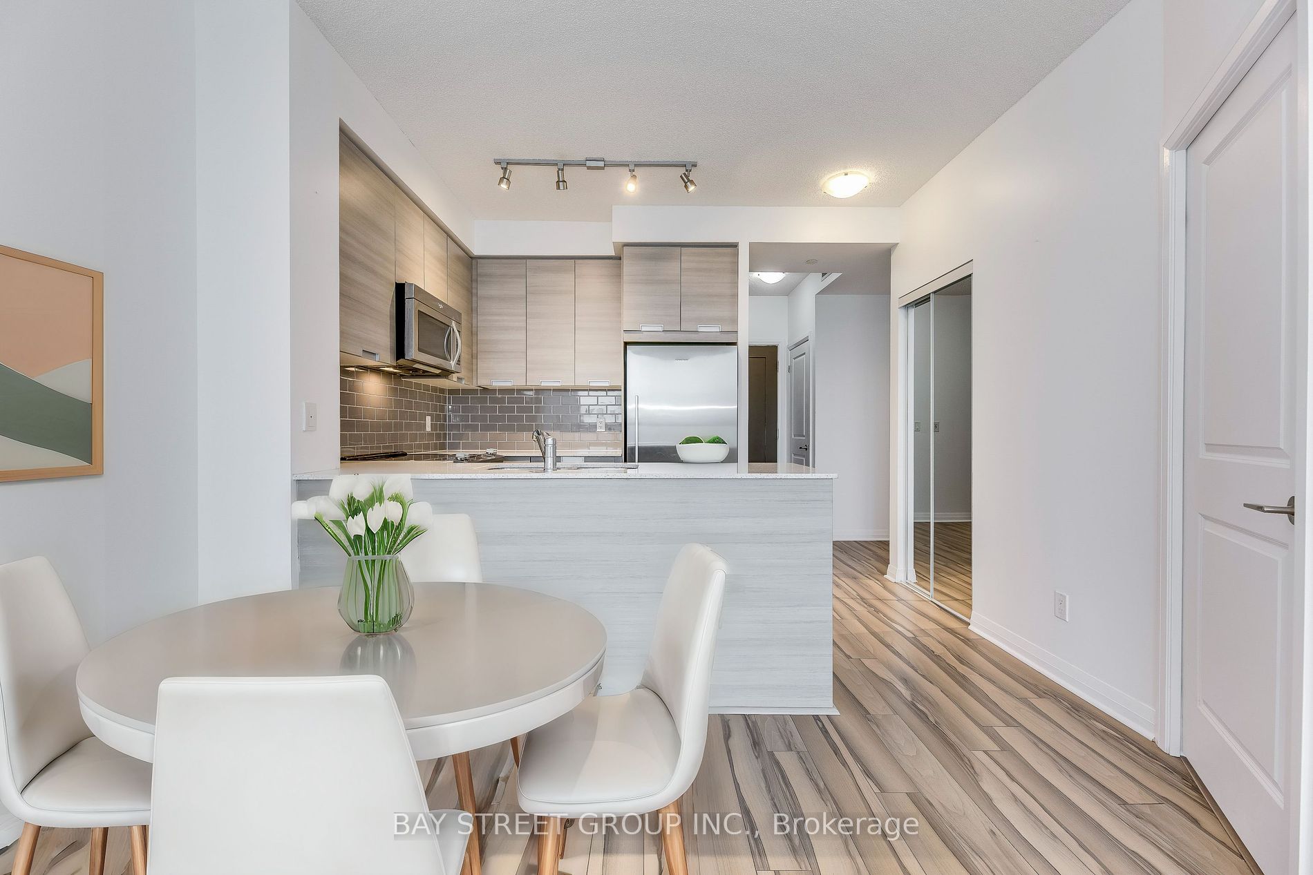 55 Eglinton Avenue W, #1003