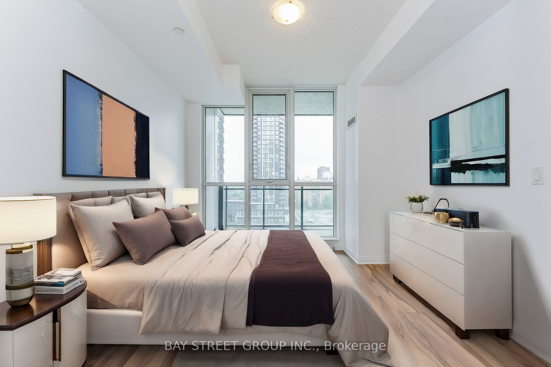 55 Eglinton Avenue W, #1003