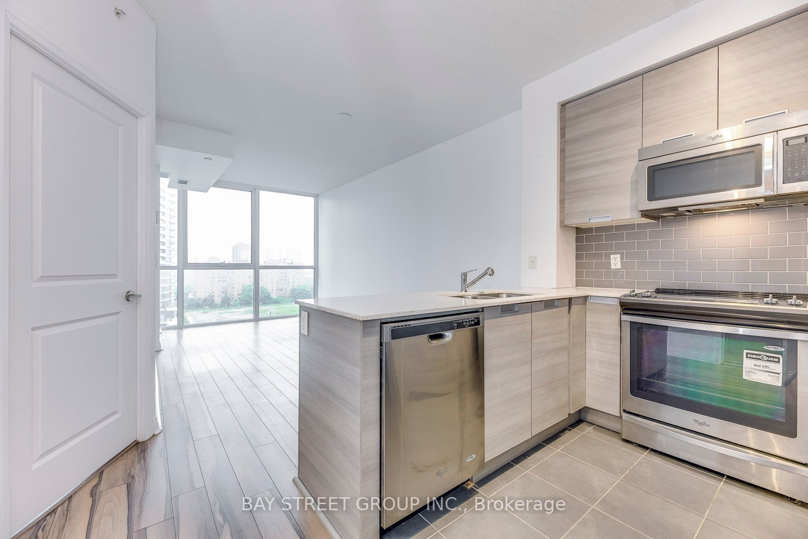55 Eglinton Avenue W, #1003