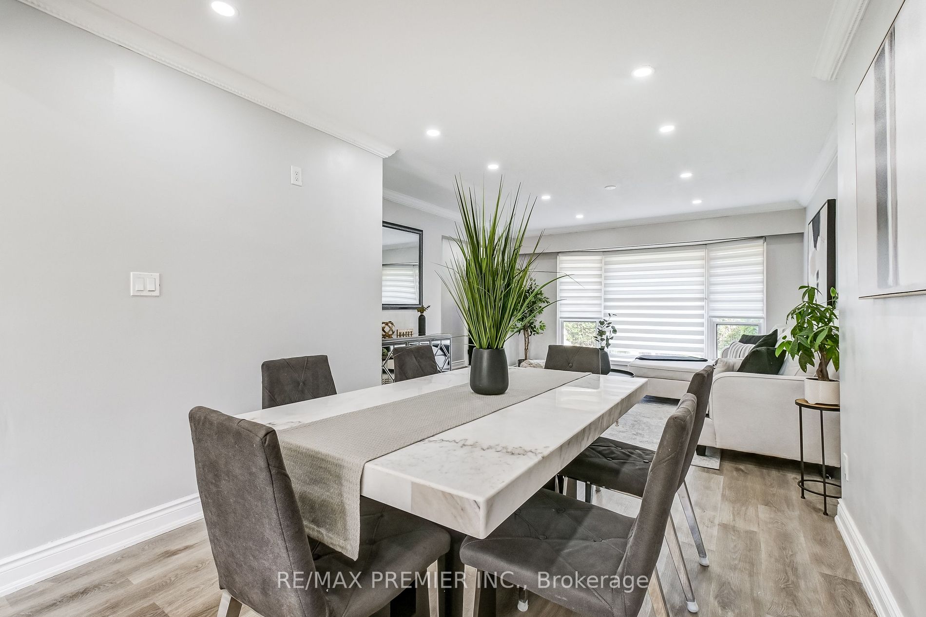 28 Navenby Crescent