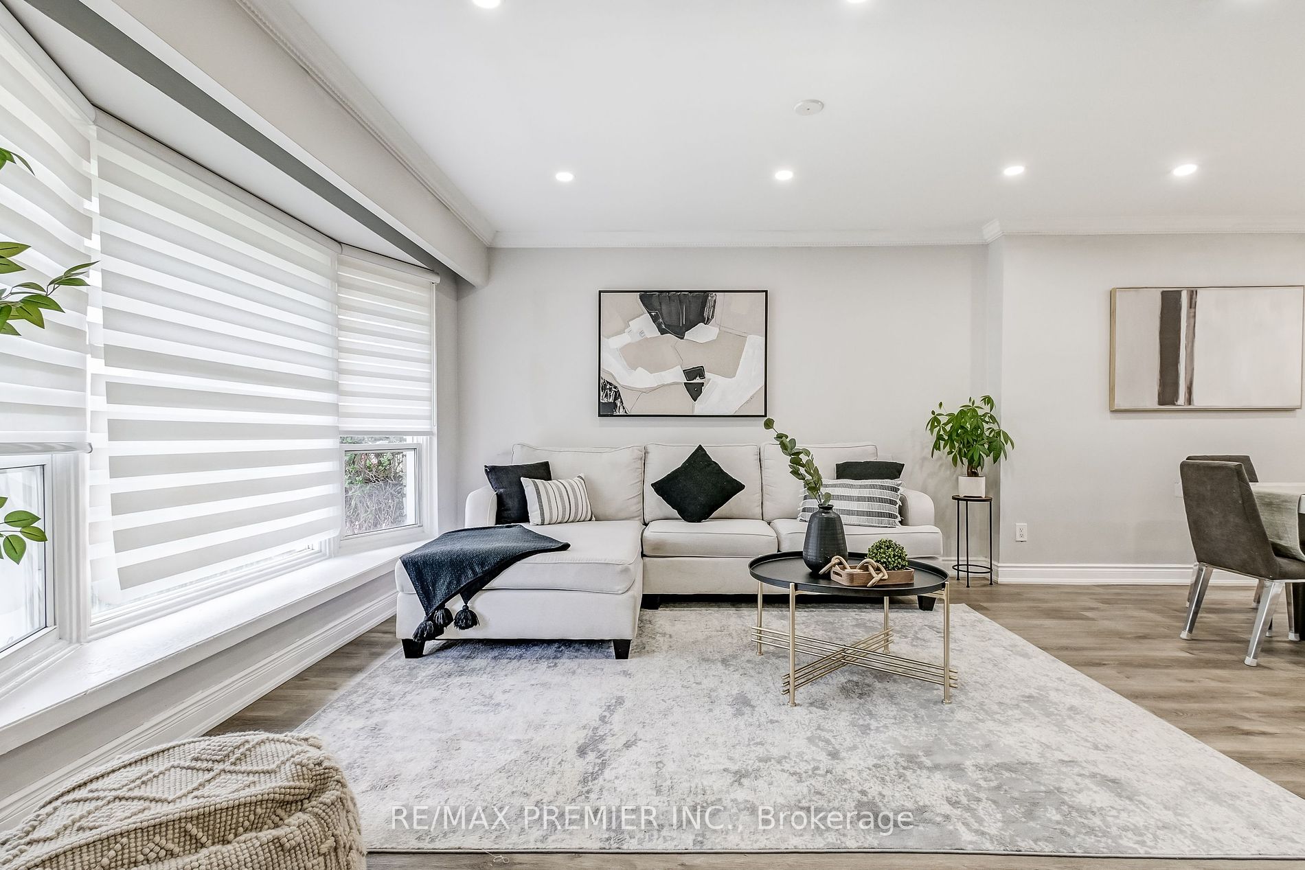 28 Navenby Crescent