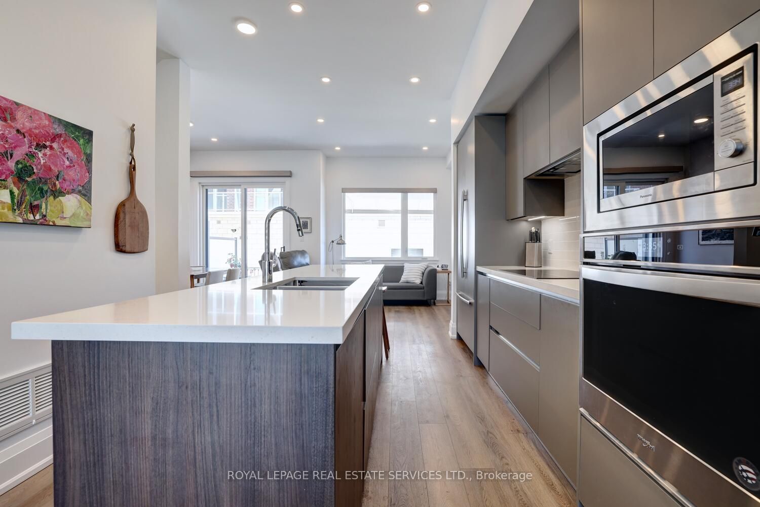 137 High Street W #12