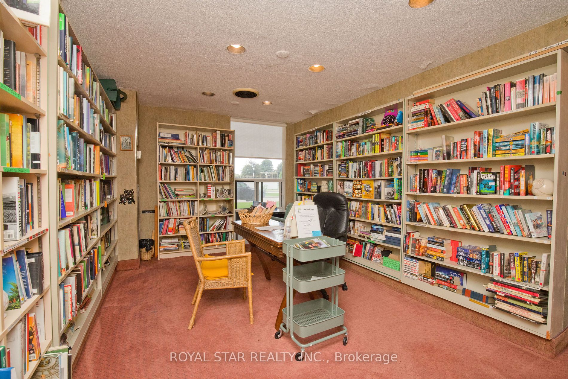 1535 Lakeshore Road E #1607