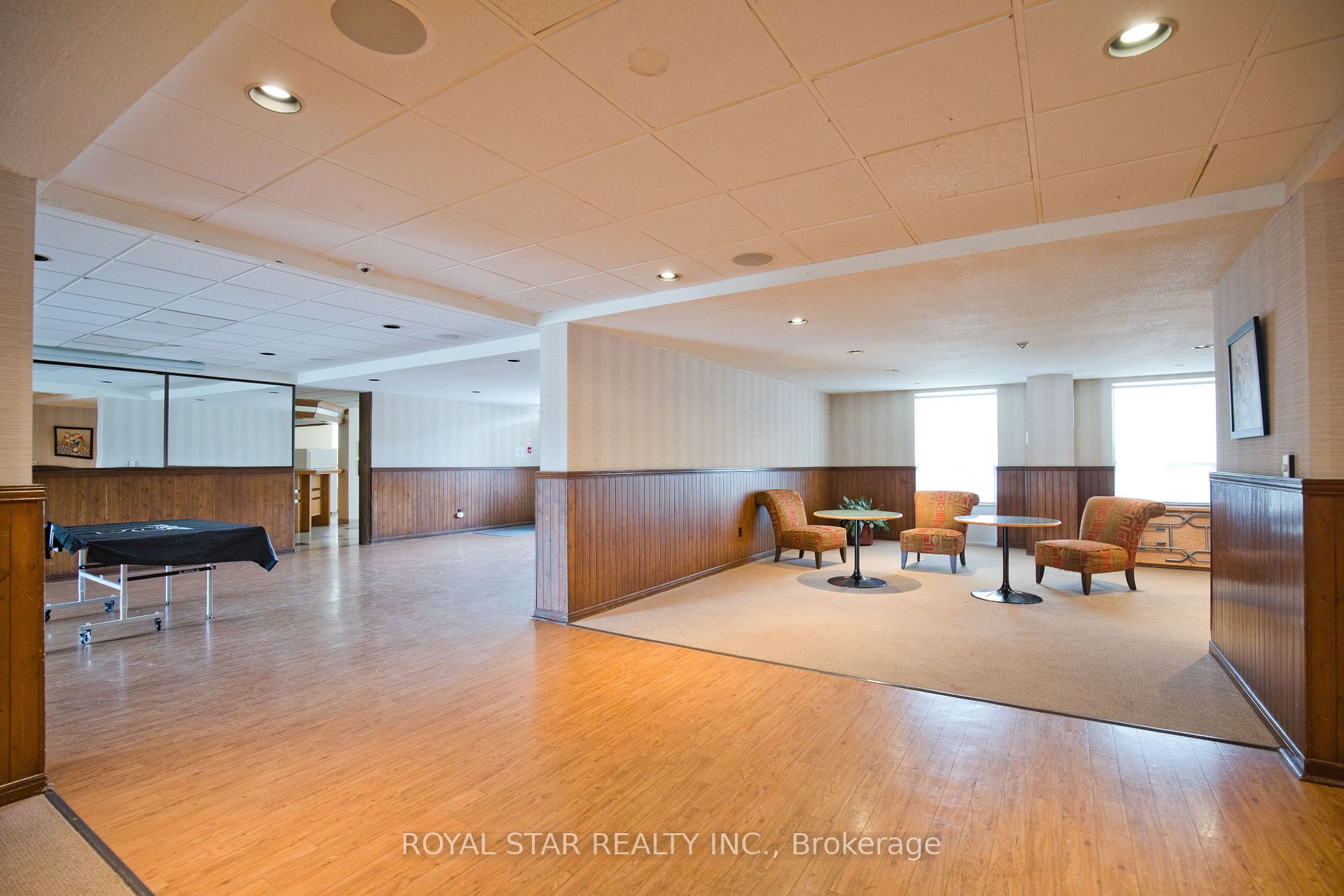 1535 Lakeshore Road E #1607