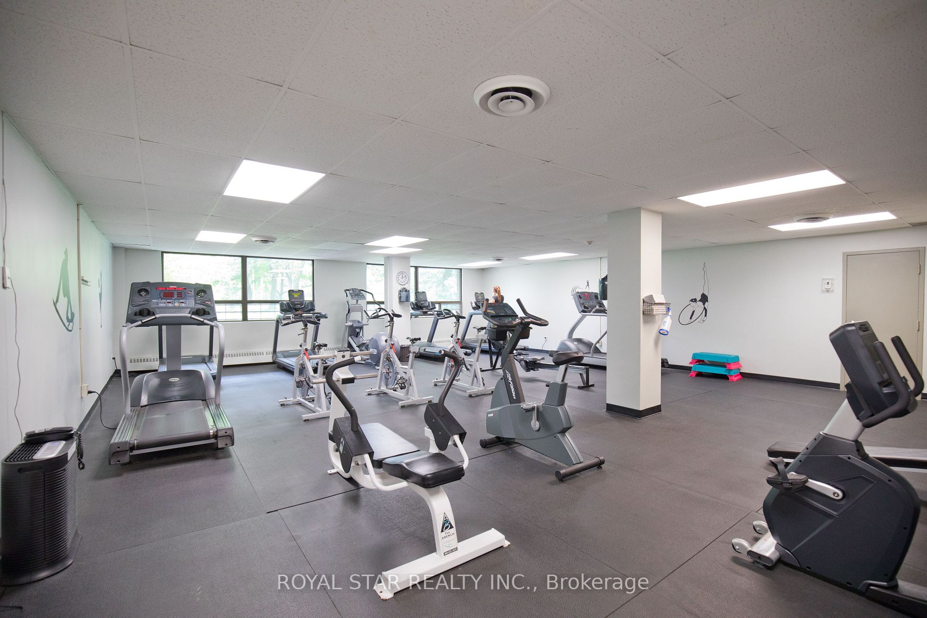 1535 Lakeshore Road E #1607