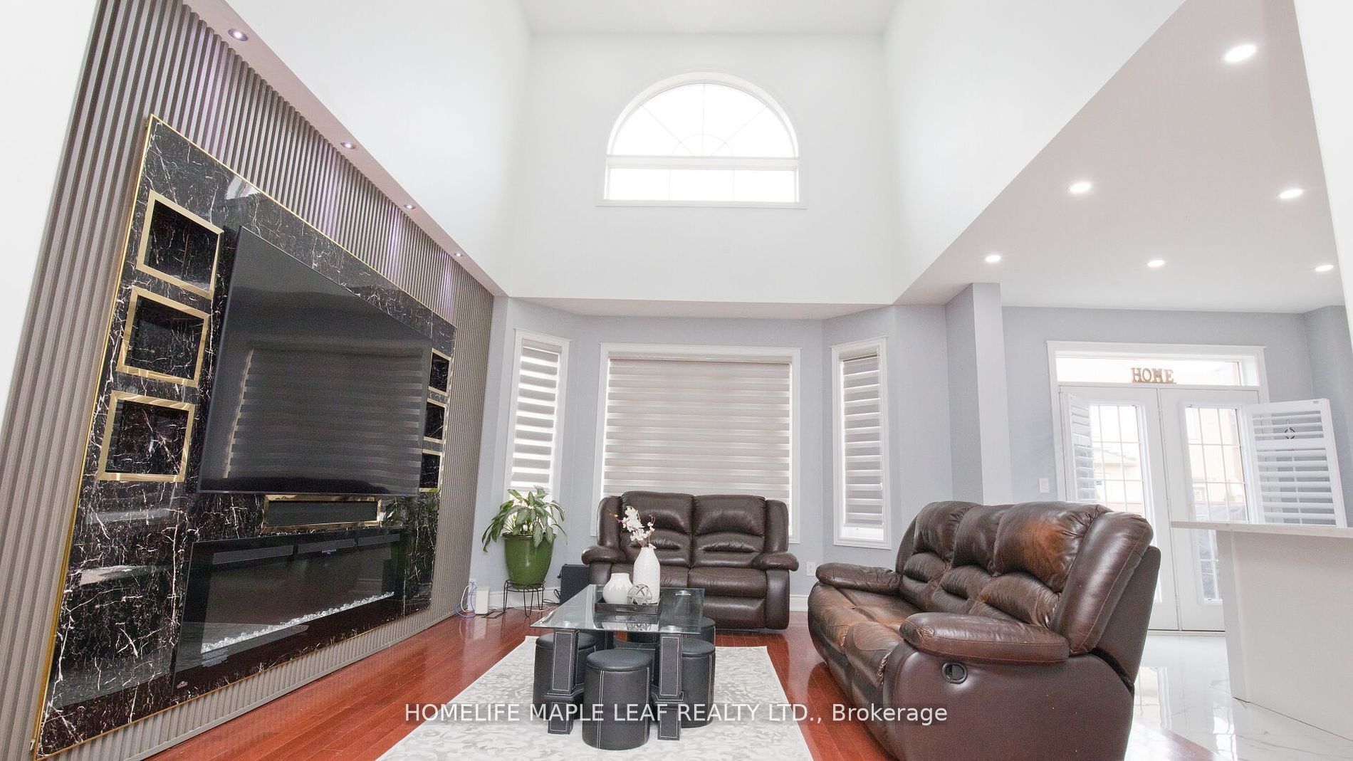 44 Eaglesprings Cres