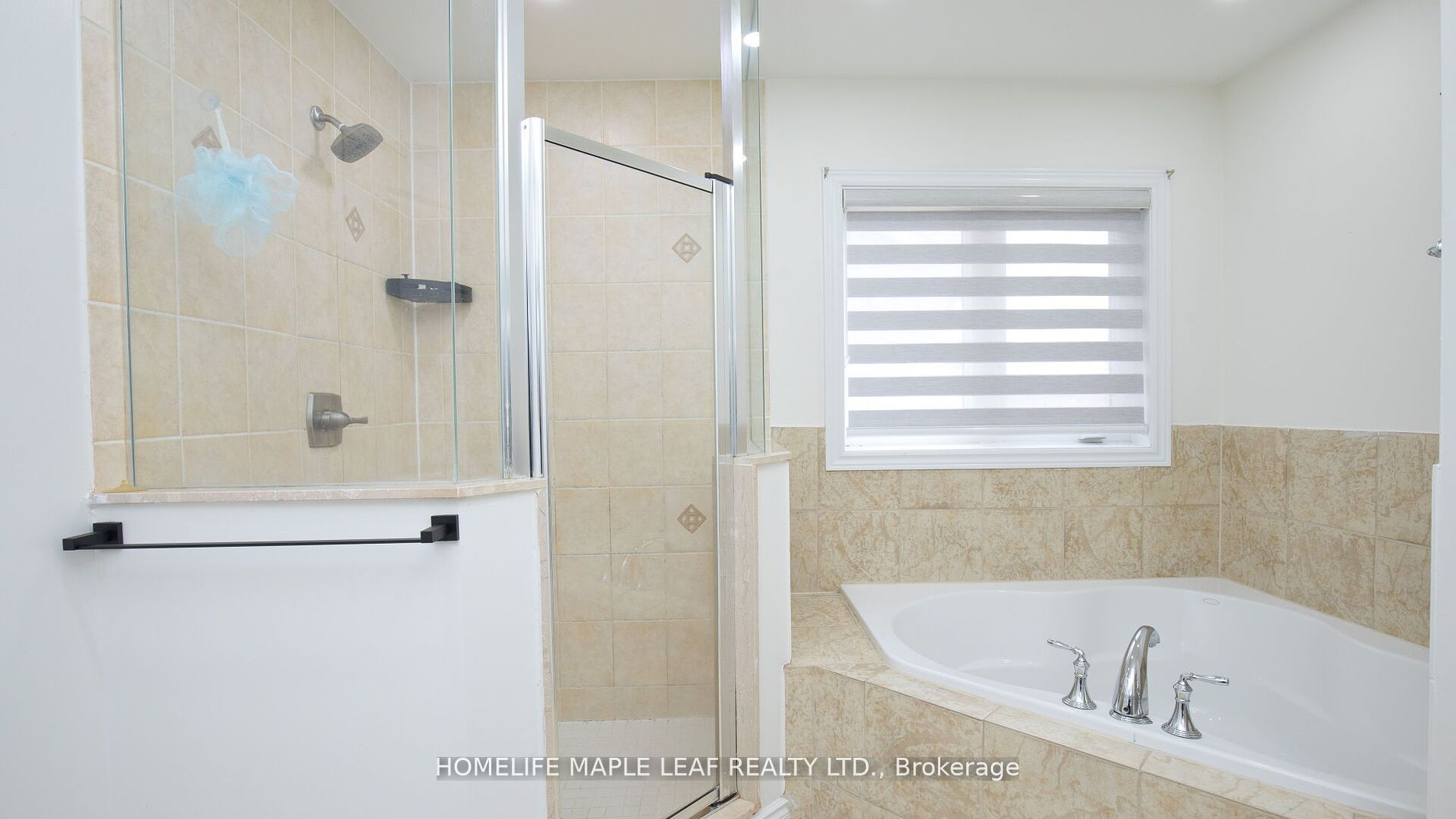44 Eaglesprings Cres