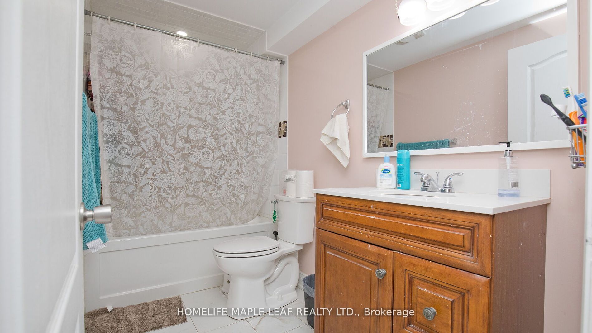 44 Eaglesprings Cres