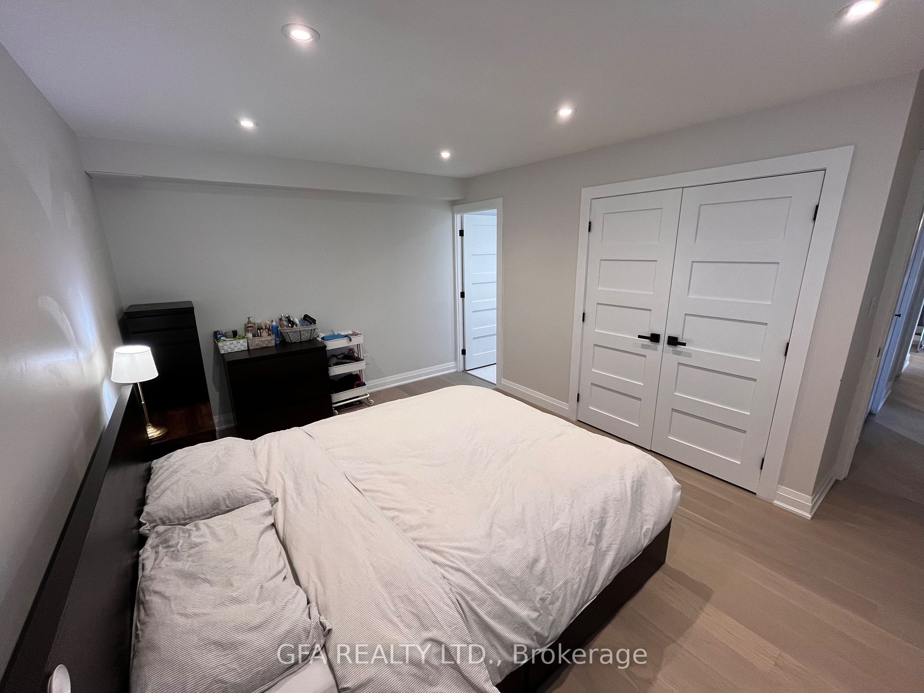 240 Scarlett Rd, #1710