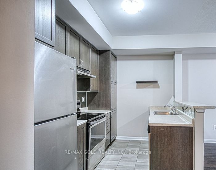 250 Sunny Meadow Blvd, #118