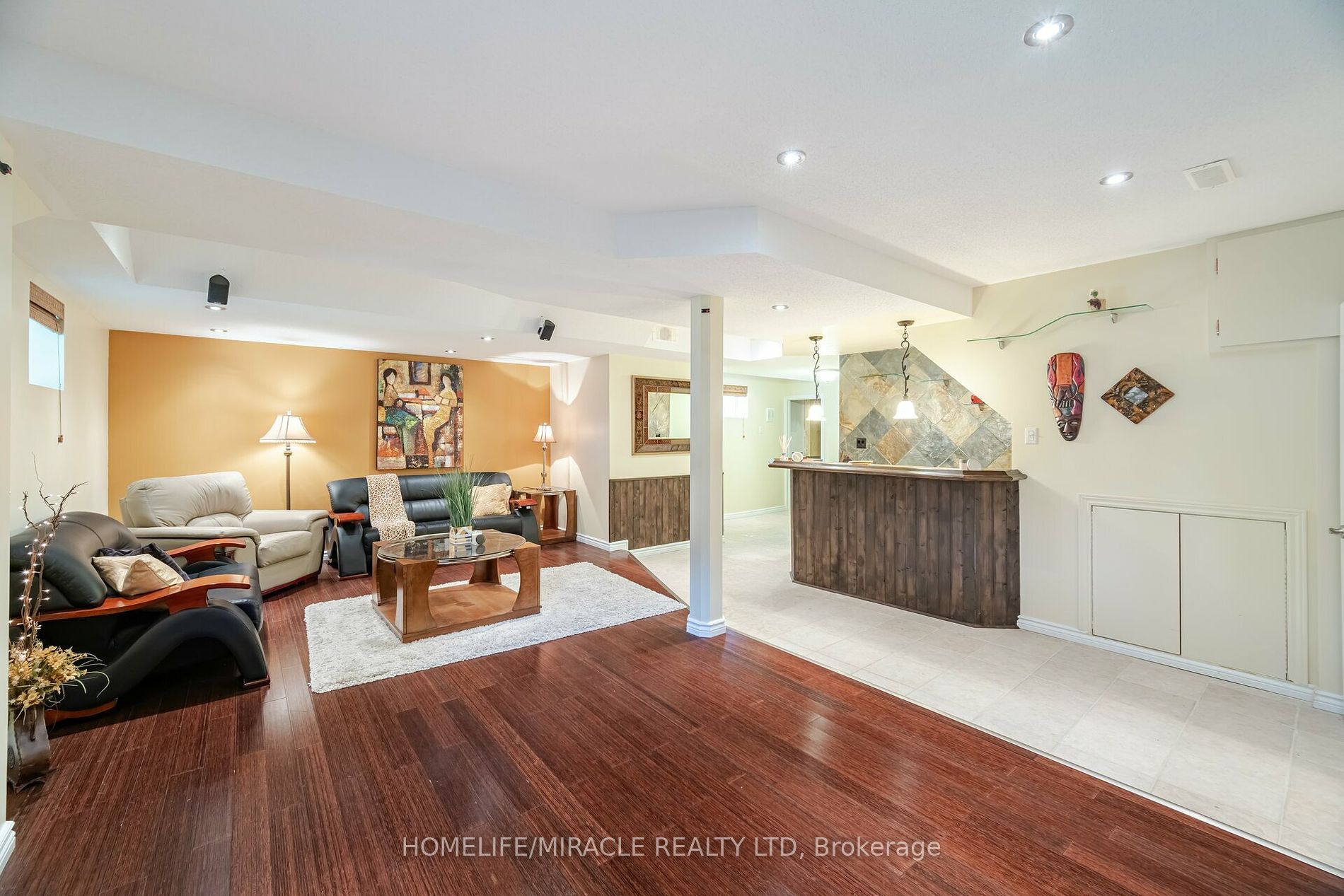 3901 Mayla Drive