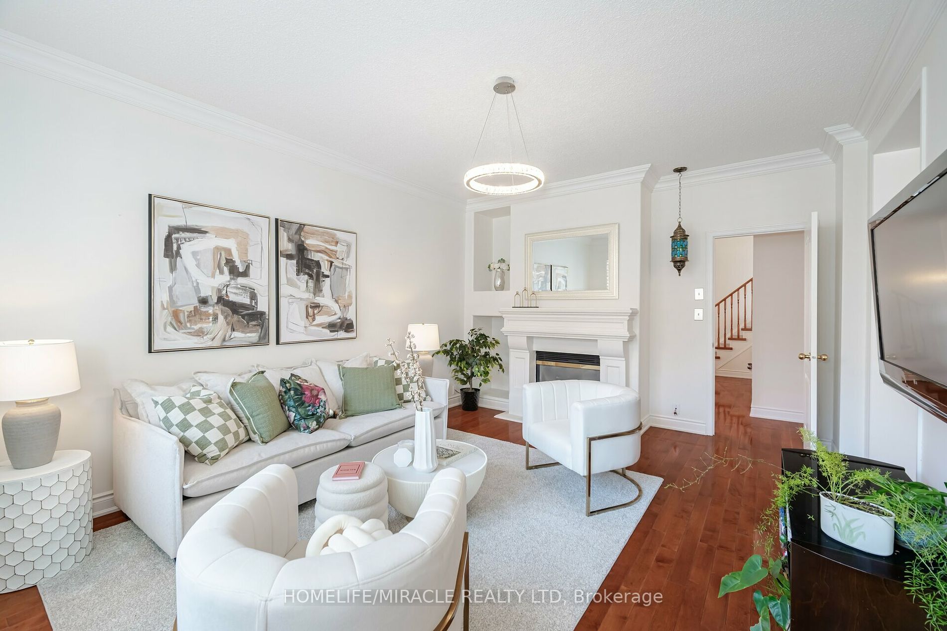 3901 Mayla Drive