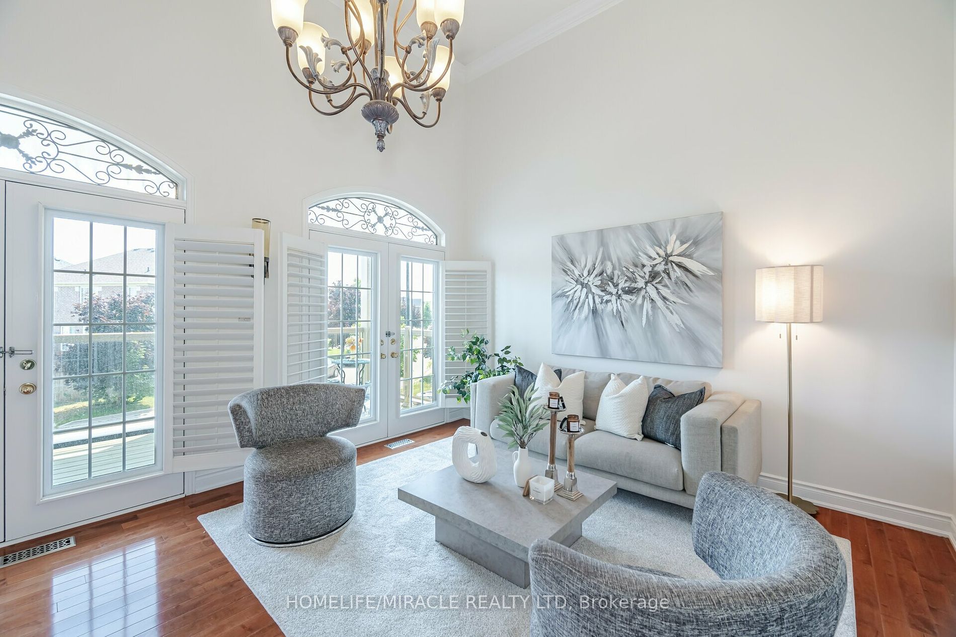 3901 Mayla Drive